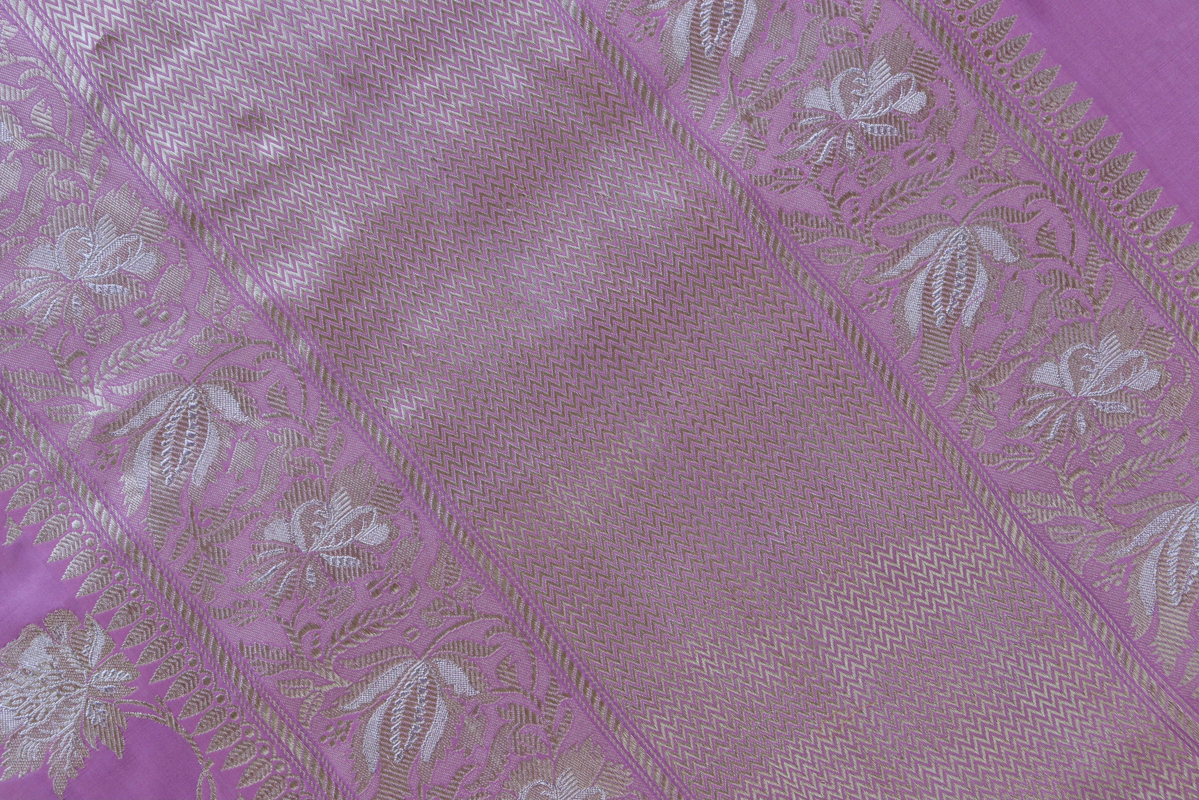 Lilac Chinar Jangla Pure Silk Handloom Banarasi Saree