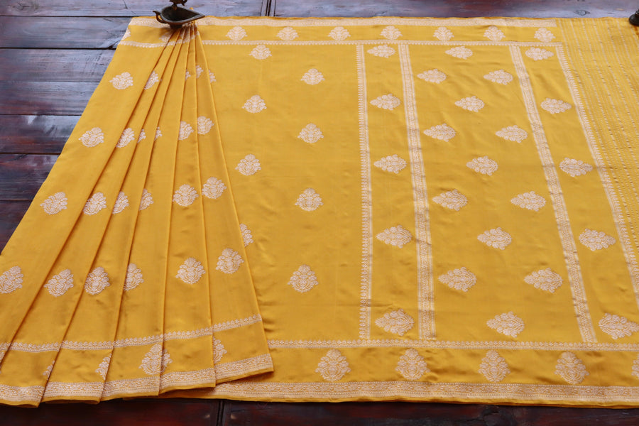 Mango Kadhua Motif Pure Silk Handloom Banarasi Saree