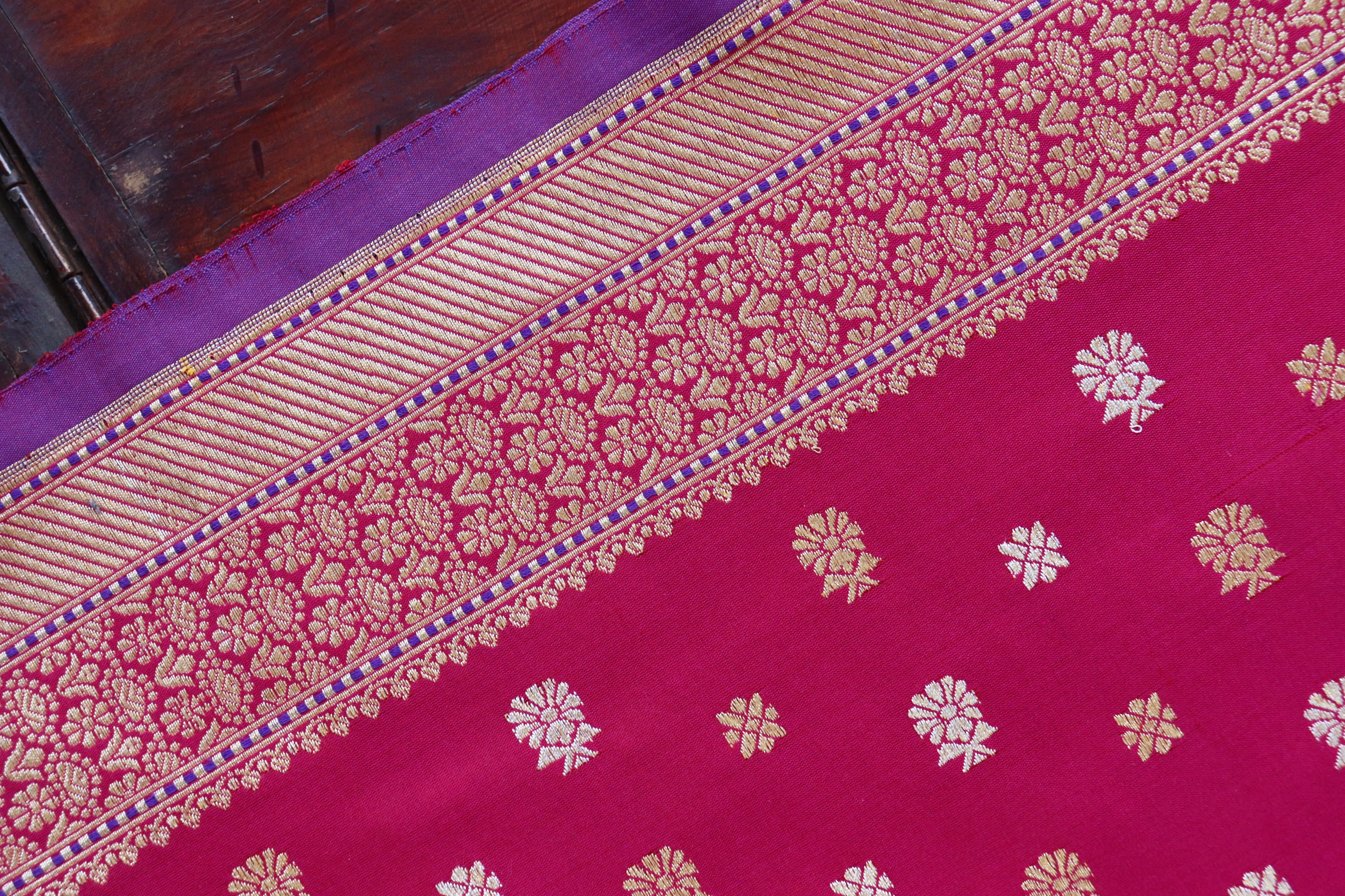 Magenta Pure Zari Handwoven Banarasi Silk Saree