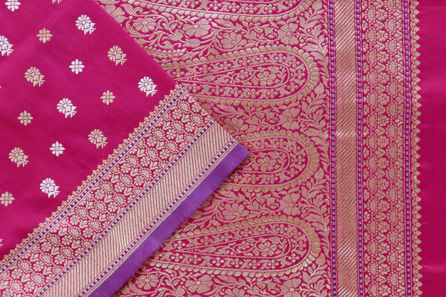 Full drape of Magenta pure zari handwoven Banarasi silk saree
