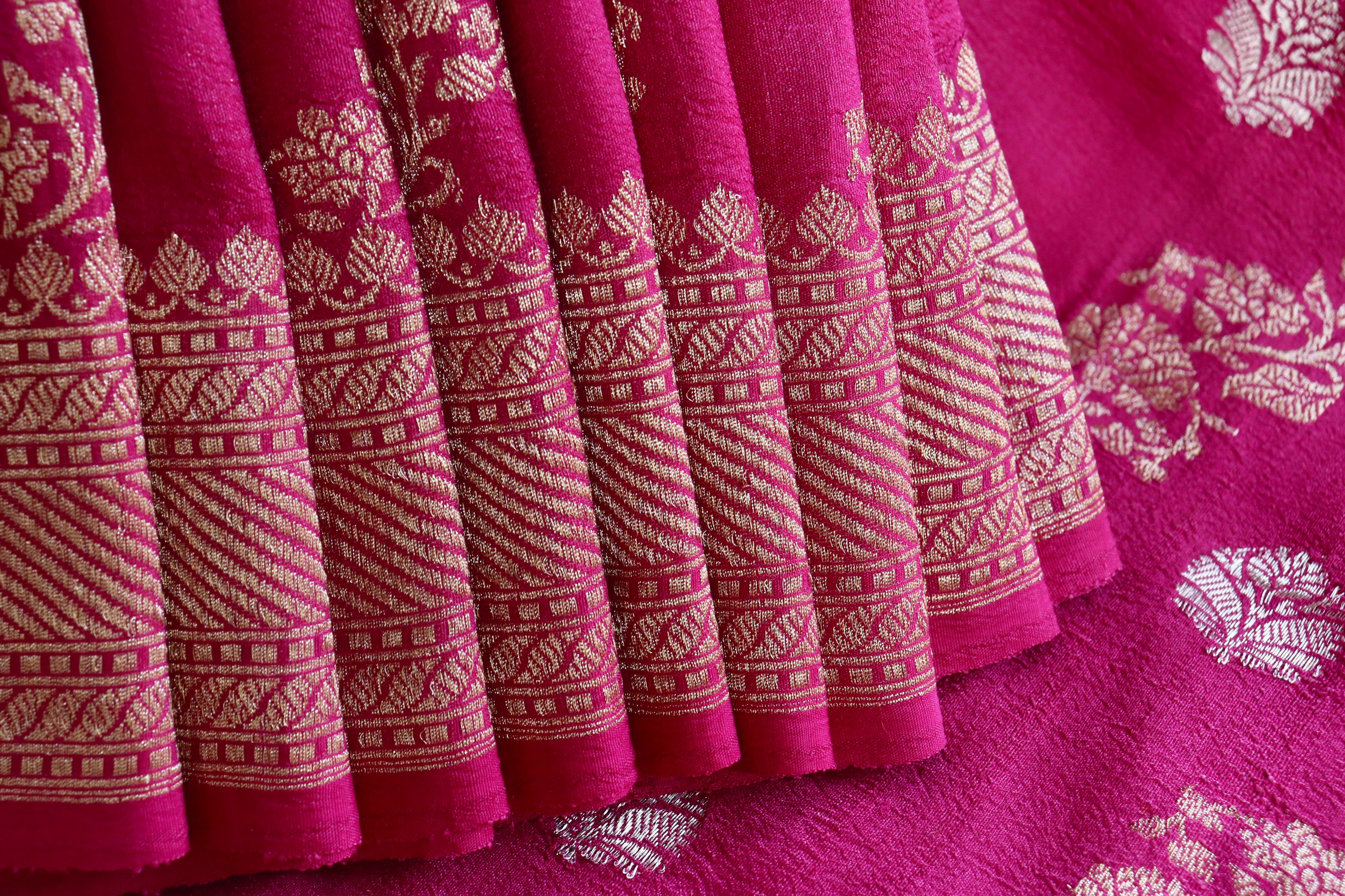 Magenta Tussar Jangla Banarasi Silk Handloom Saree