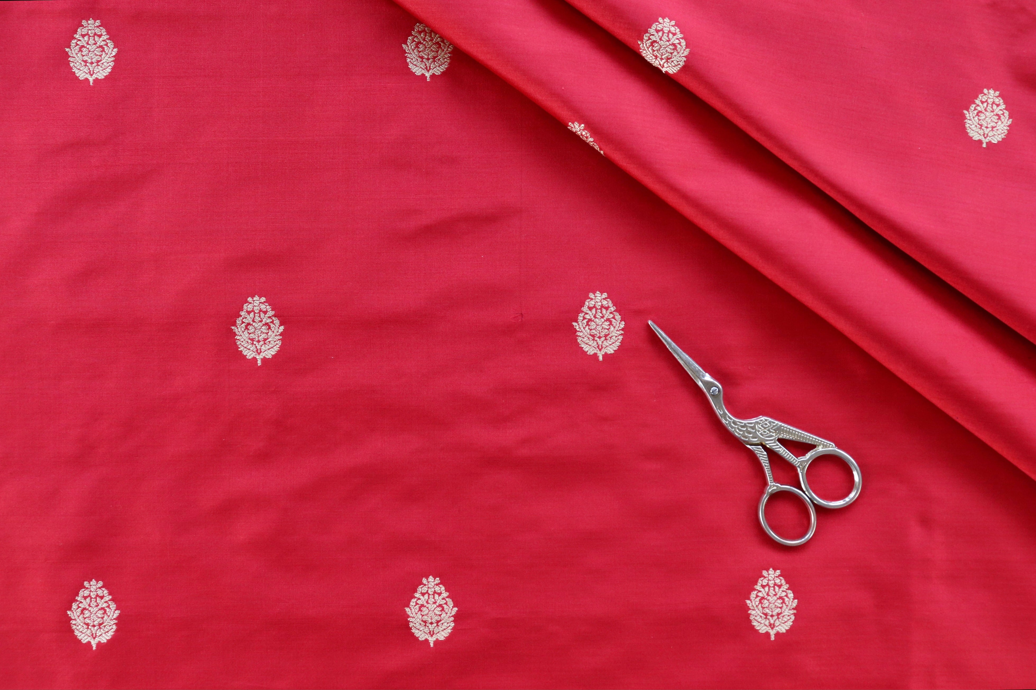 Red Pure Katan Silk Handloom Banarasi Thaan