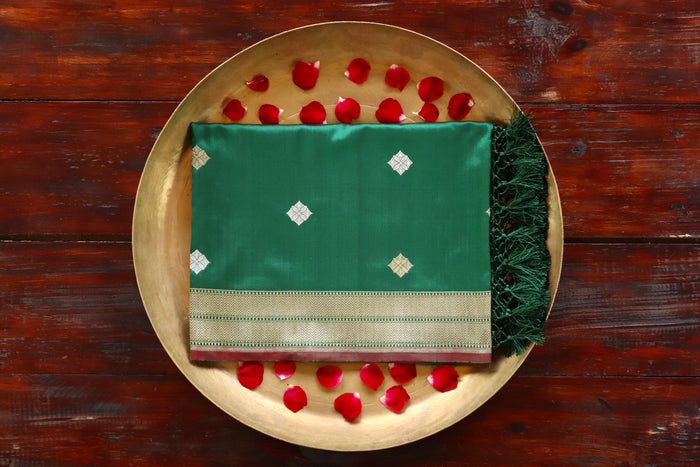 Green pure Katan silk Banarasi dupatta with thread-by-thread motifs.