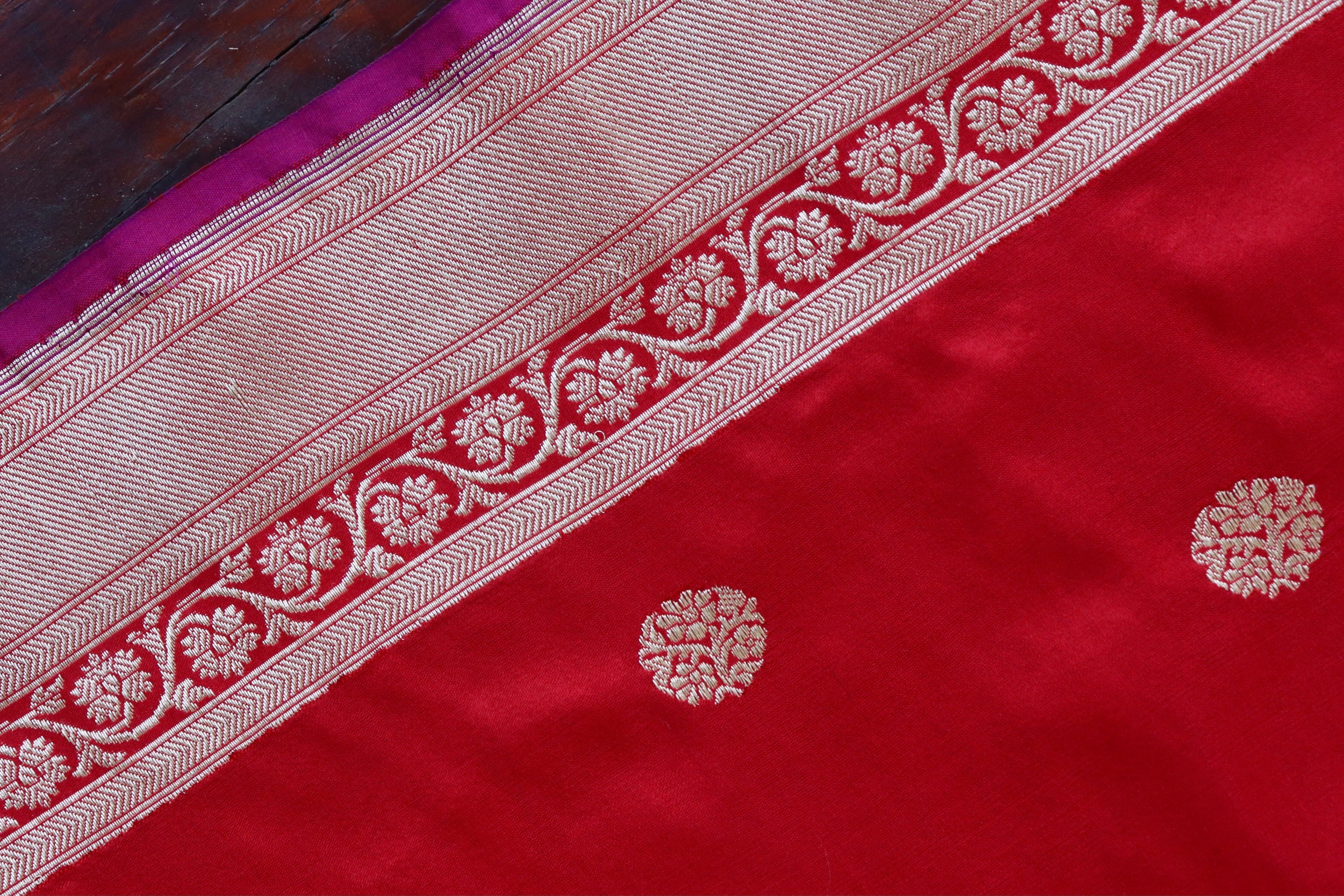 Red Ginnie Motif Pure Silk Handloom Banarasi Saree