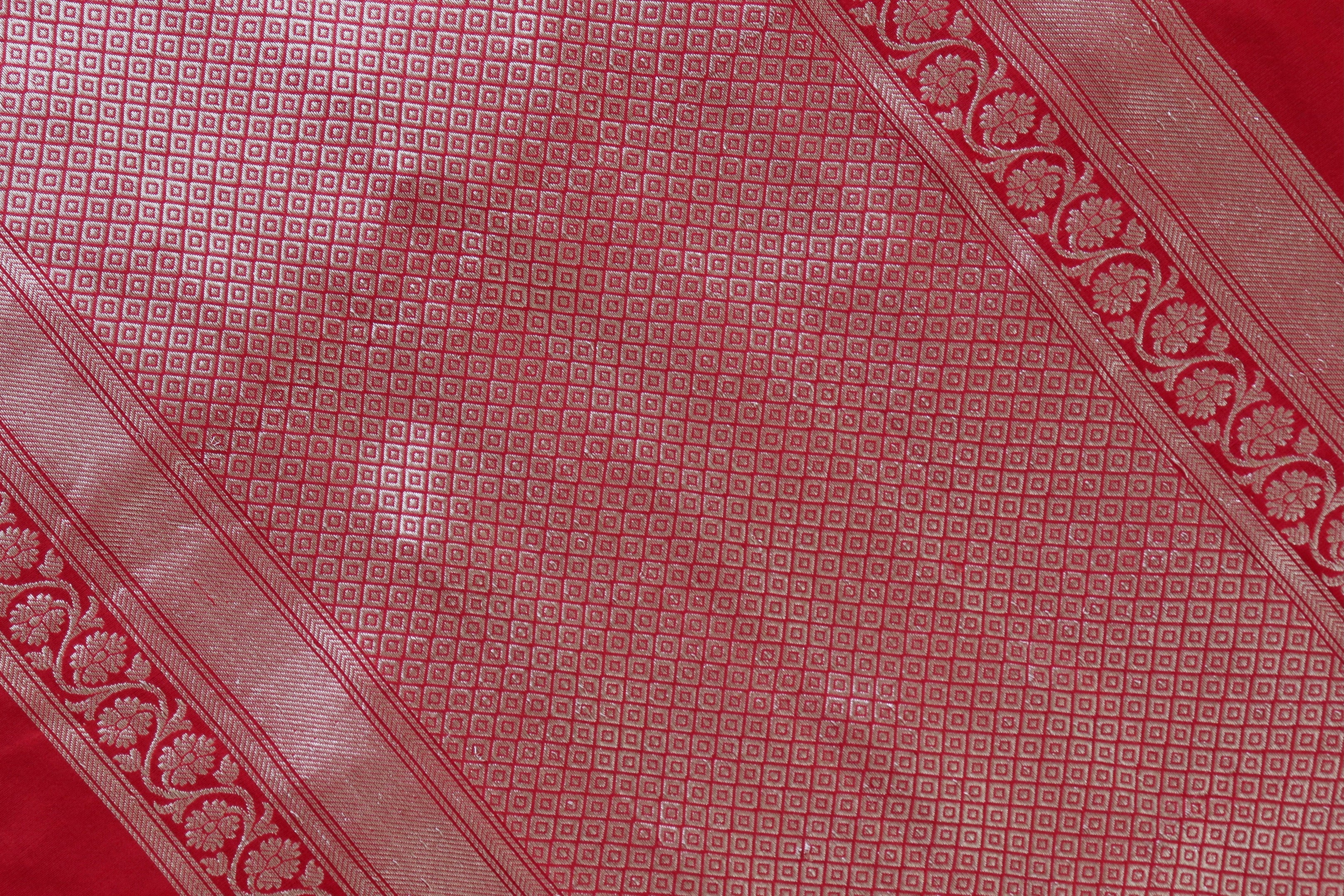 Red Ginnie Motif Pure Silk Handloom Banarasi Saree