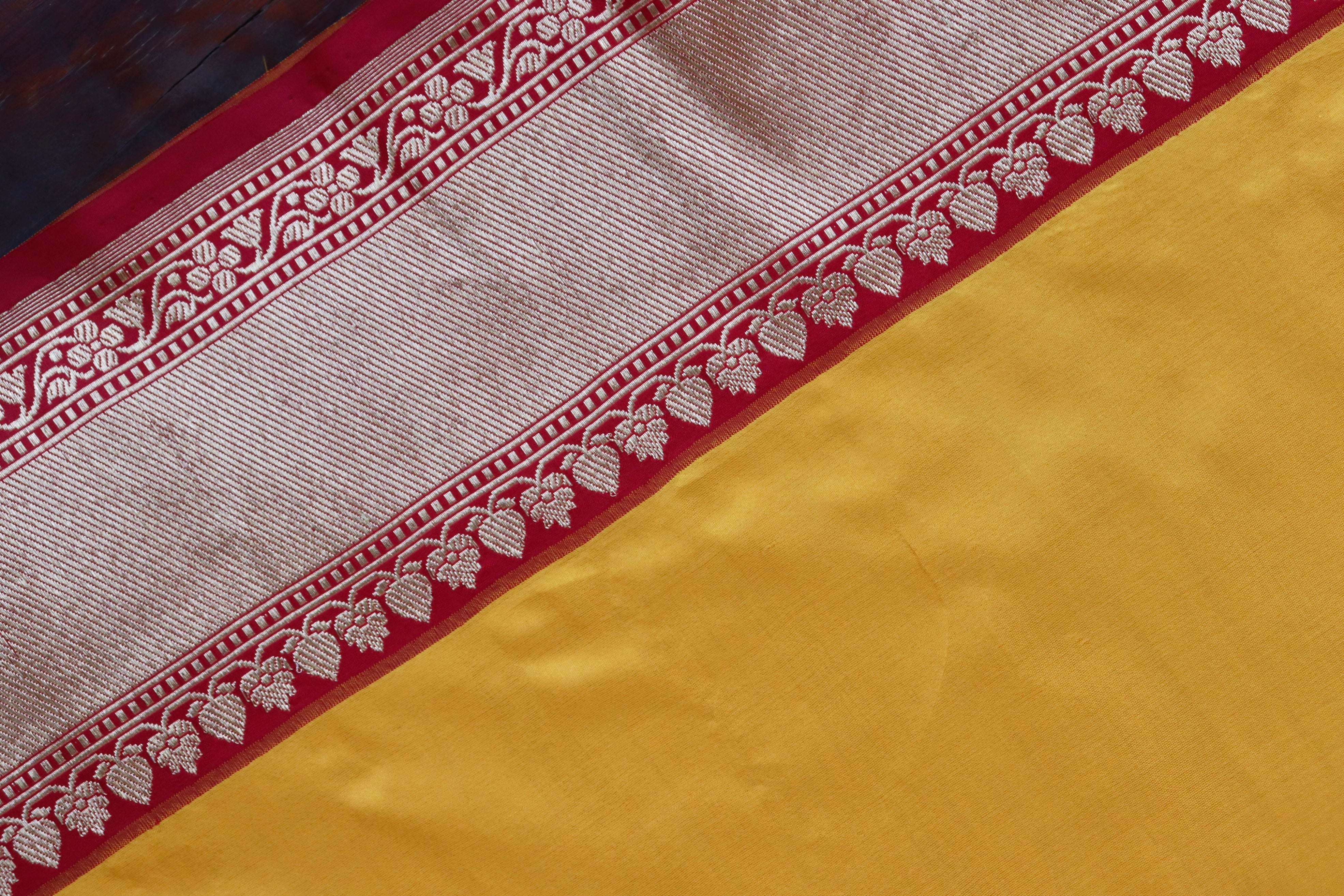 Yellow Kadhua Pure Katan Silk Handloom Banarasi Saree