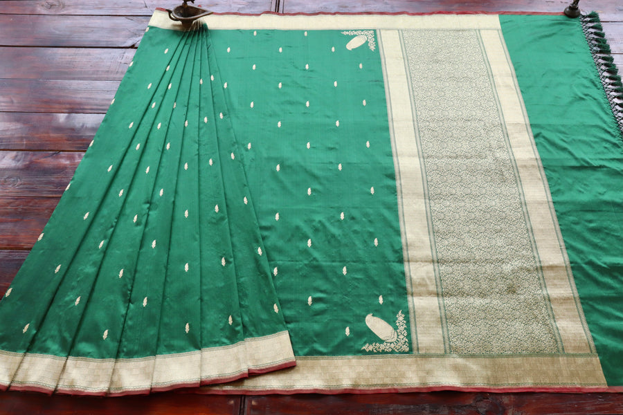 Bottle Green Kairy Kuniya Pure Silk Handloom Banarasi Saree