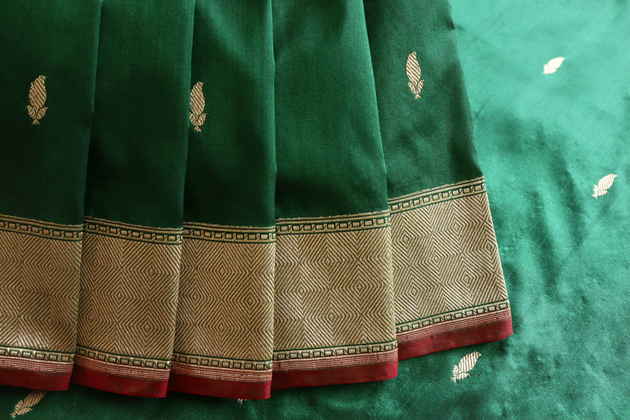 Bottle Green Kairy Kuniya Pure Silk Handloom Banarasi Saree