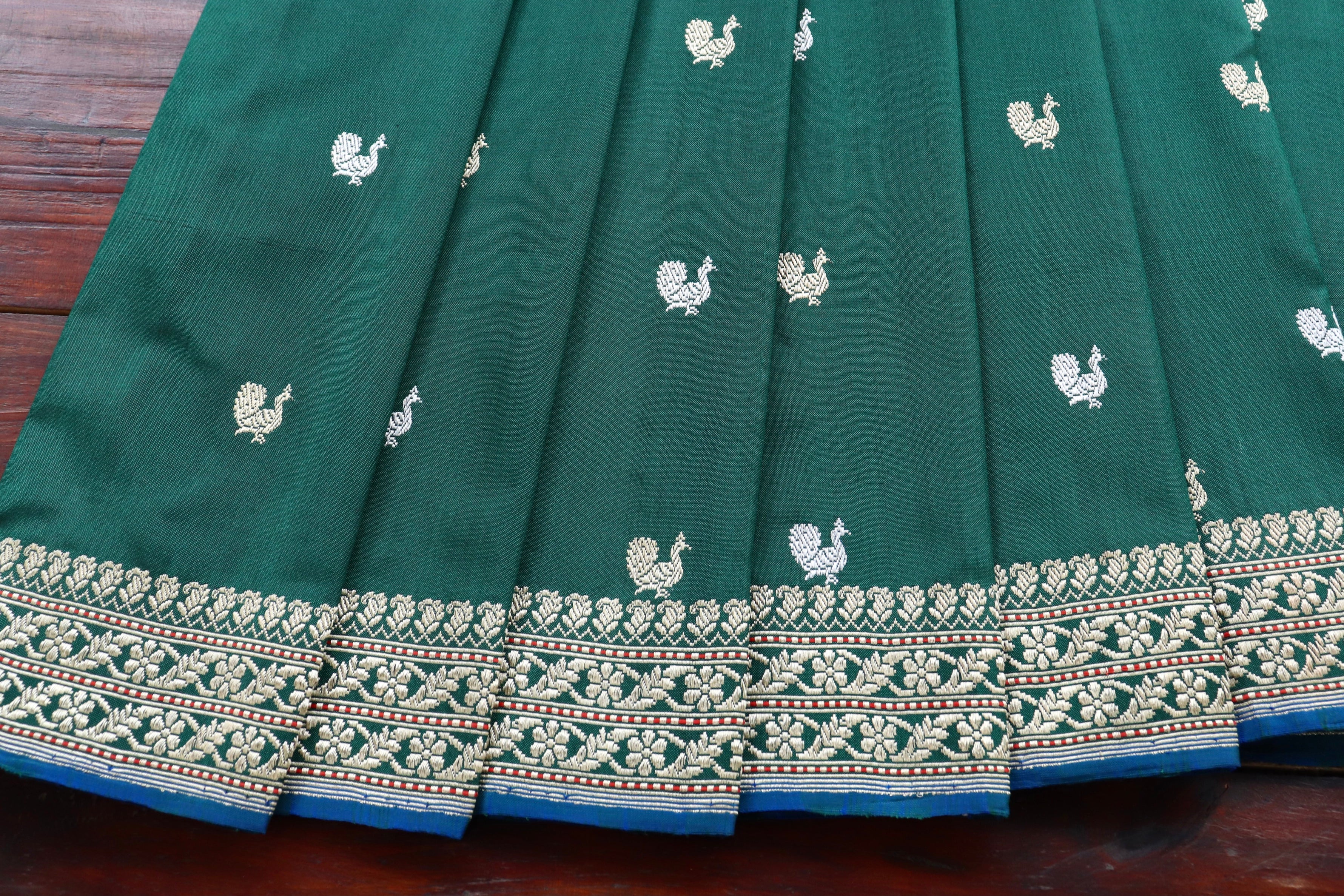 Forest Green Peacock Motif Pure Silk Handloom Banarasi Saree