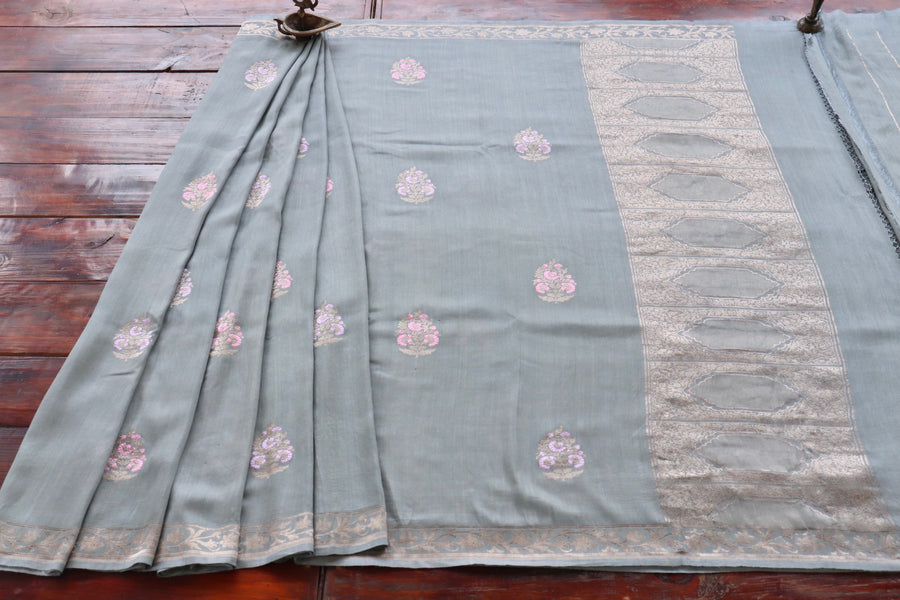 Grey Kadhua Motif Munga Silk Saree | Stuti Weaves