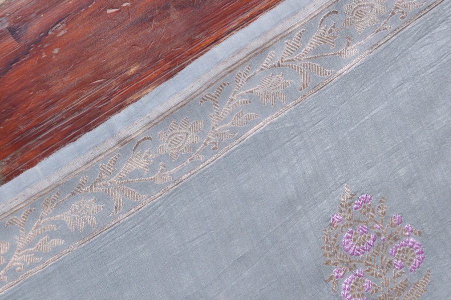 Grey Kadhua Motif Munga Silk Saree | Stuti Weaves