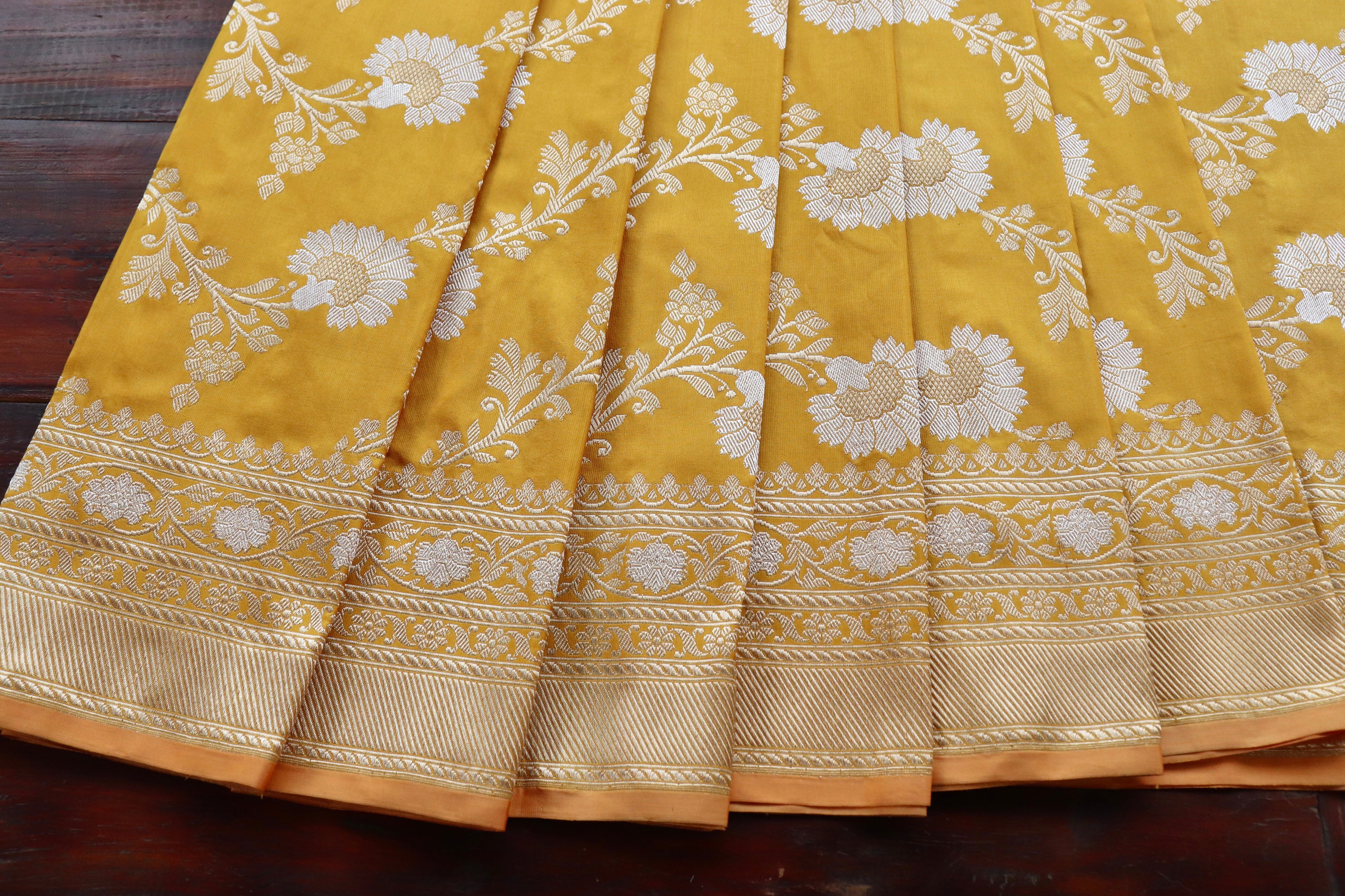 Mustard Zig Zag Jangla Pure Silk Handloom Banarasi Saree