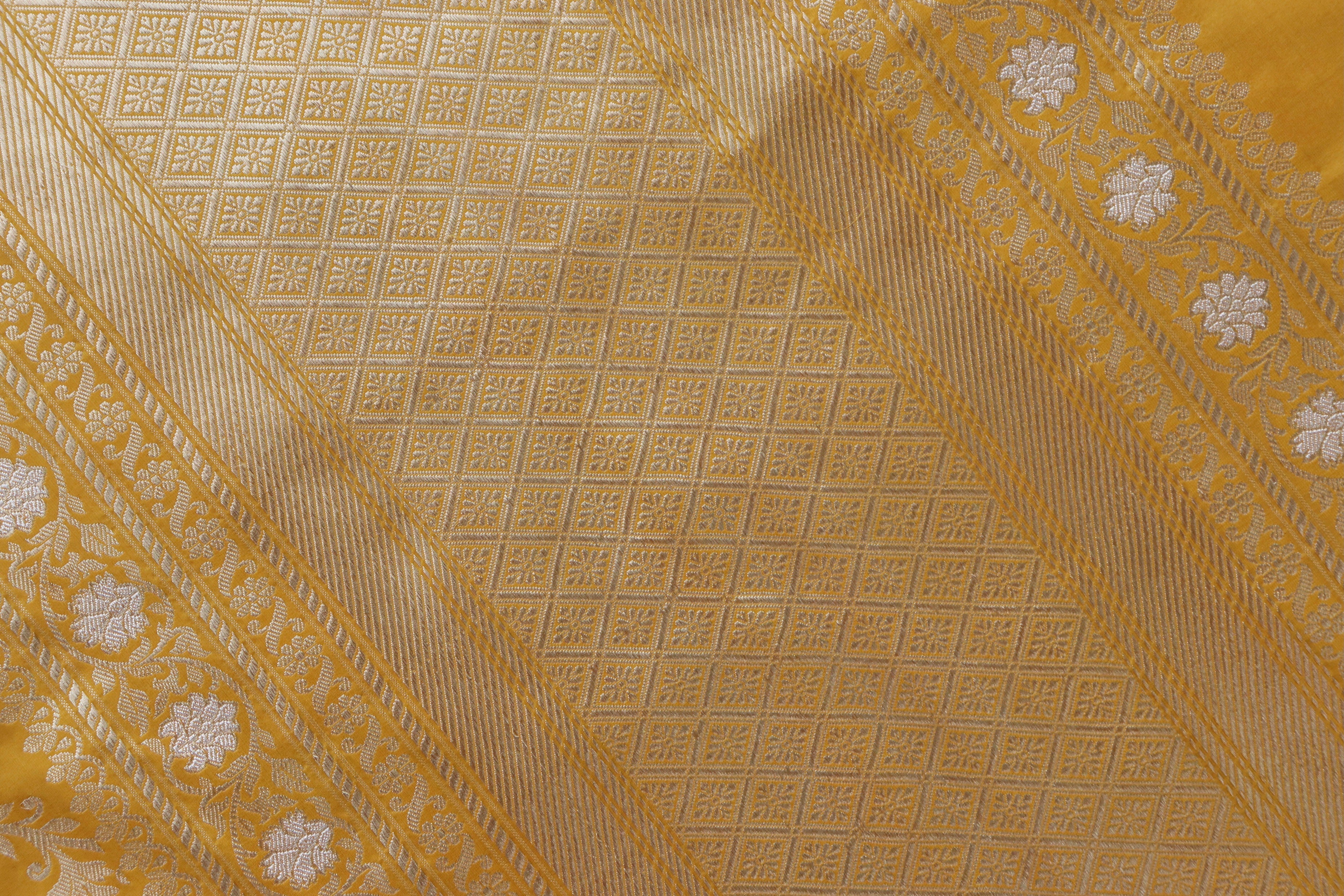 Mustard Zig Zag Jangla Pure Silk Handloom Banarasi Saree