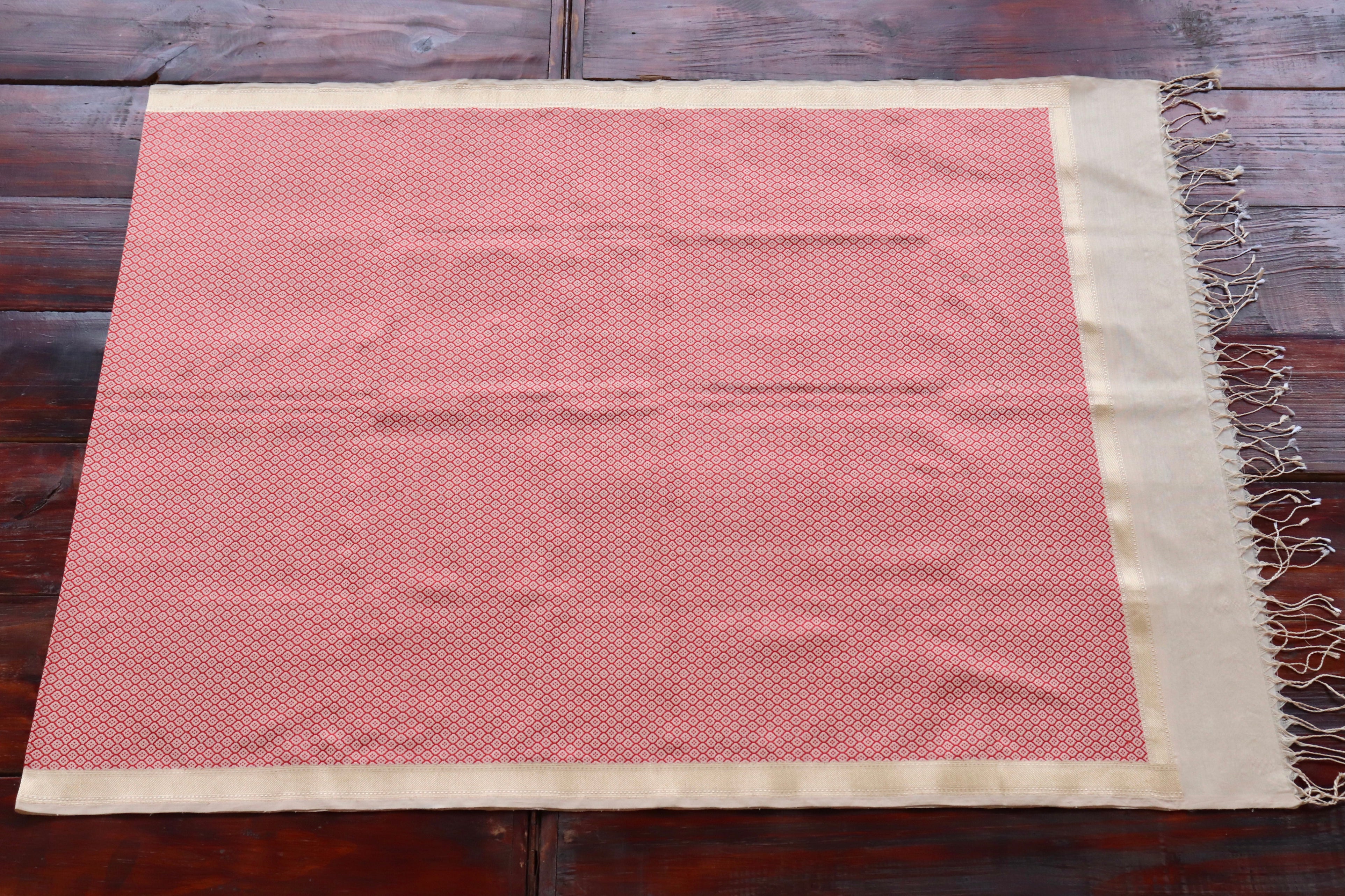 Ivory & Red Silk Handloom Banarasi Stole
