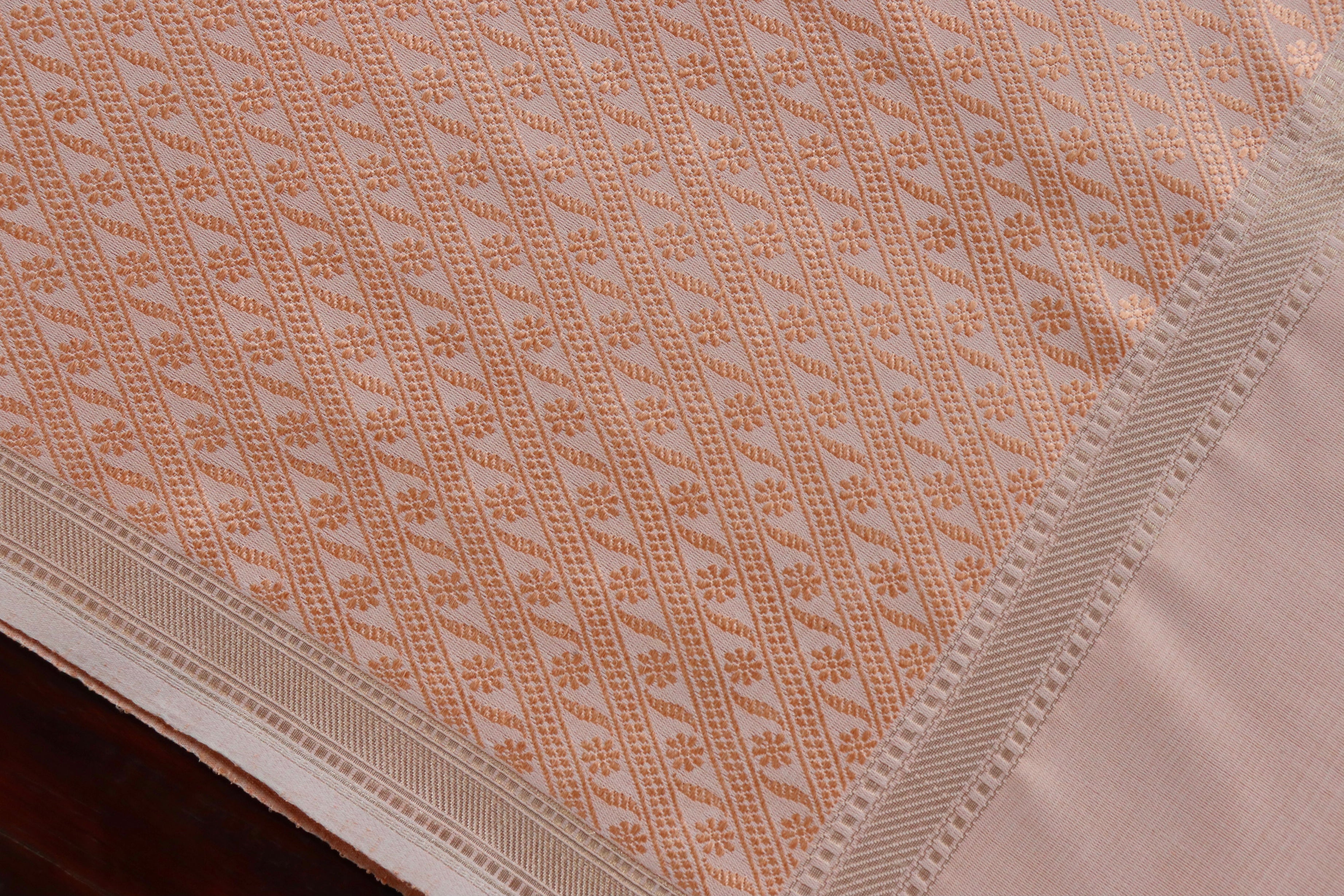 Peach & Gold Silk Handloom Banarasi Stole