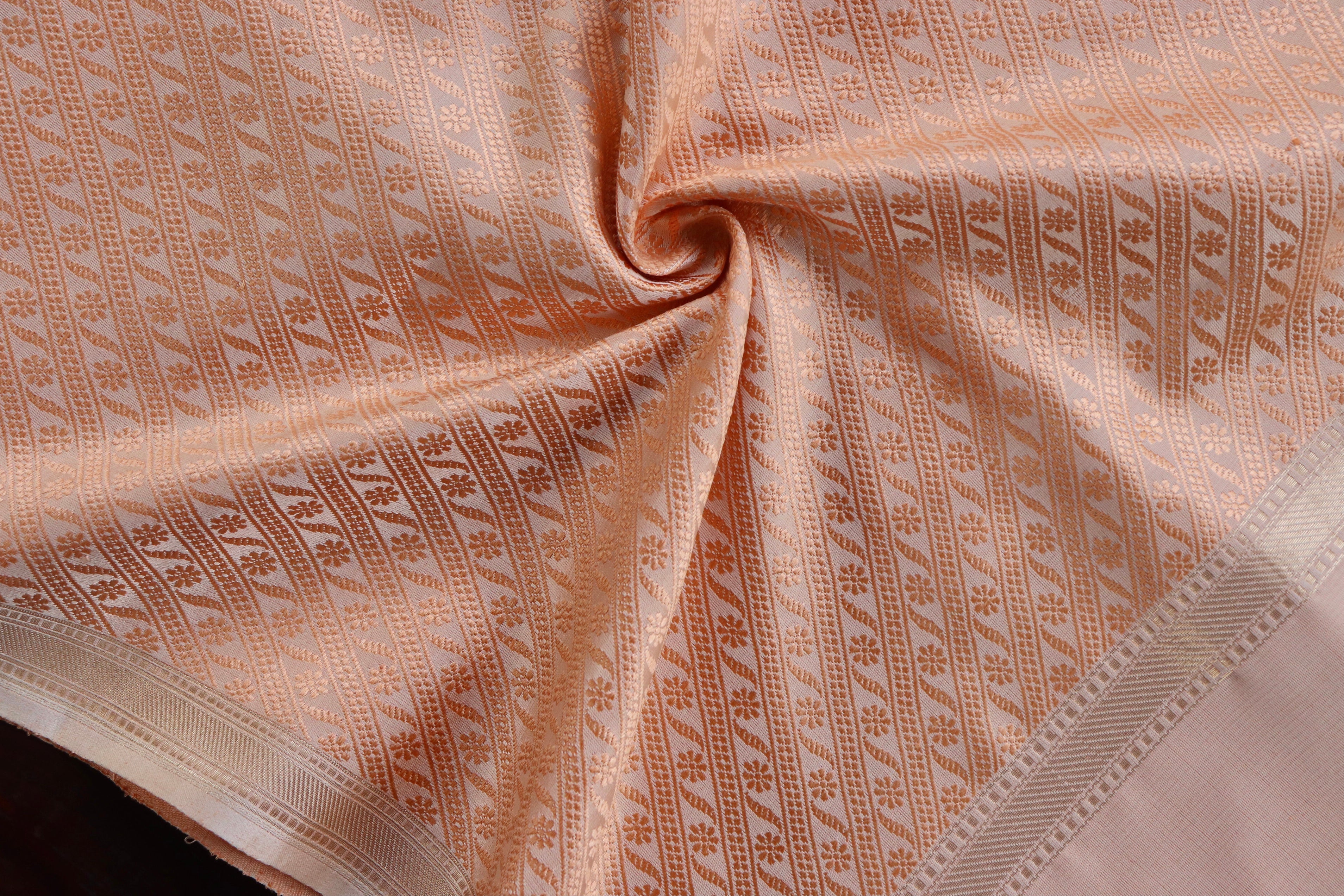 Peach & Gold Silk Handloom Banarasi Stole