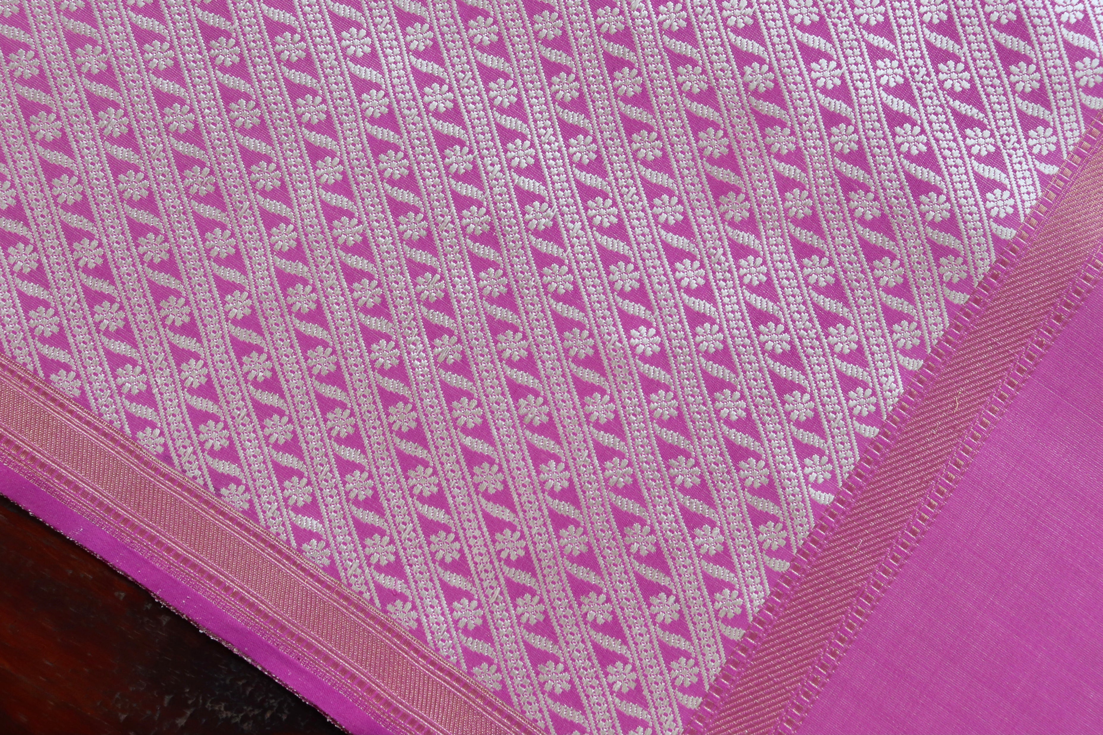 Pink & Ivory Silk Handloom Banarasi Stole