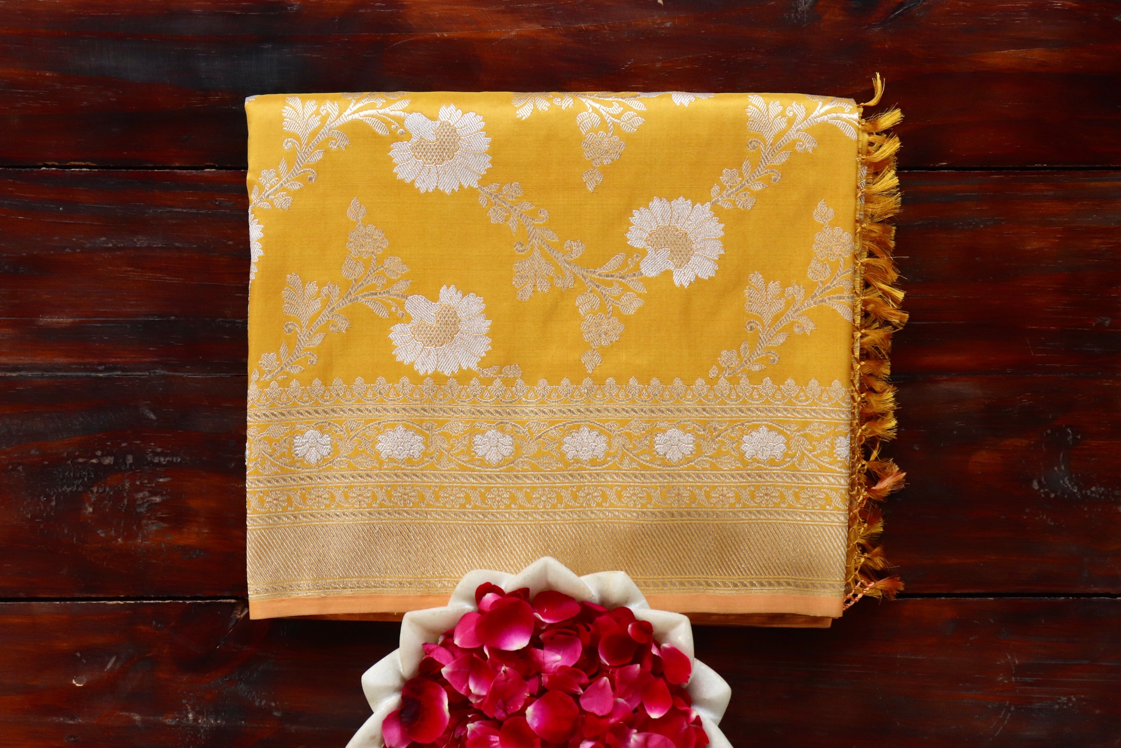 Mustard Zig Zag Jangla Pure Silk Handloom Banarasi Saree