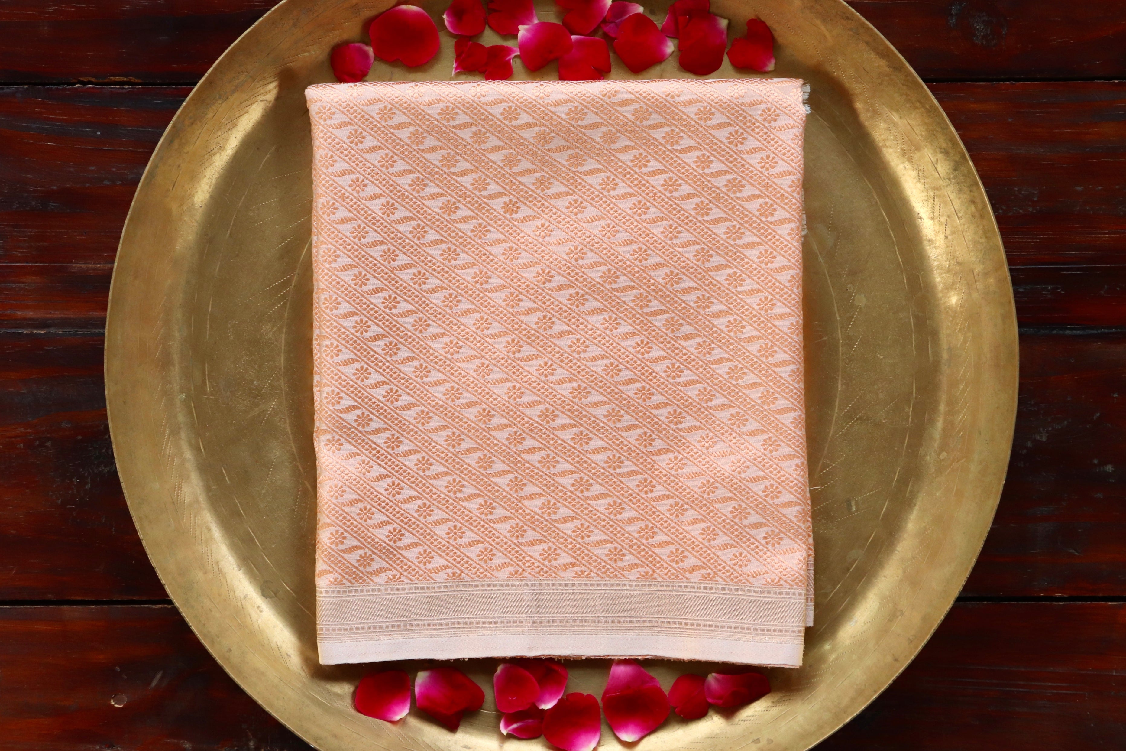 Peach & Gold Silk Handloom Banarasi Stole