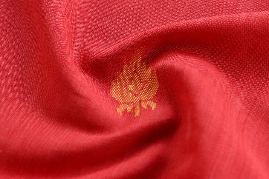 Aanchal motif on Red Kadhua cotton saree