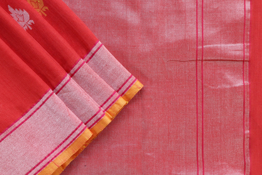 Colour close-up of Red Kadhua cotton saree