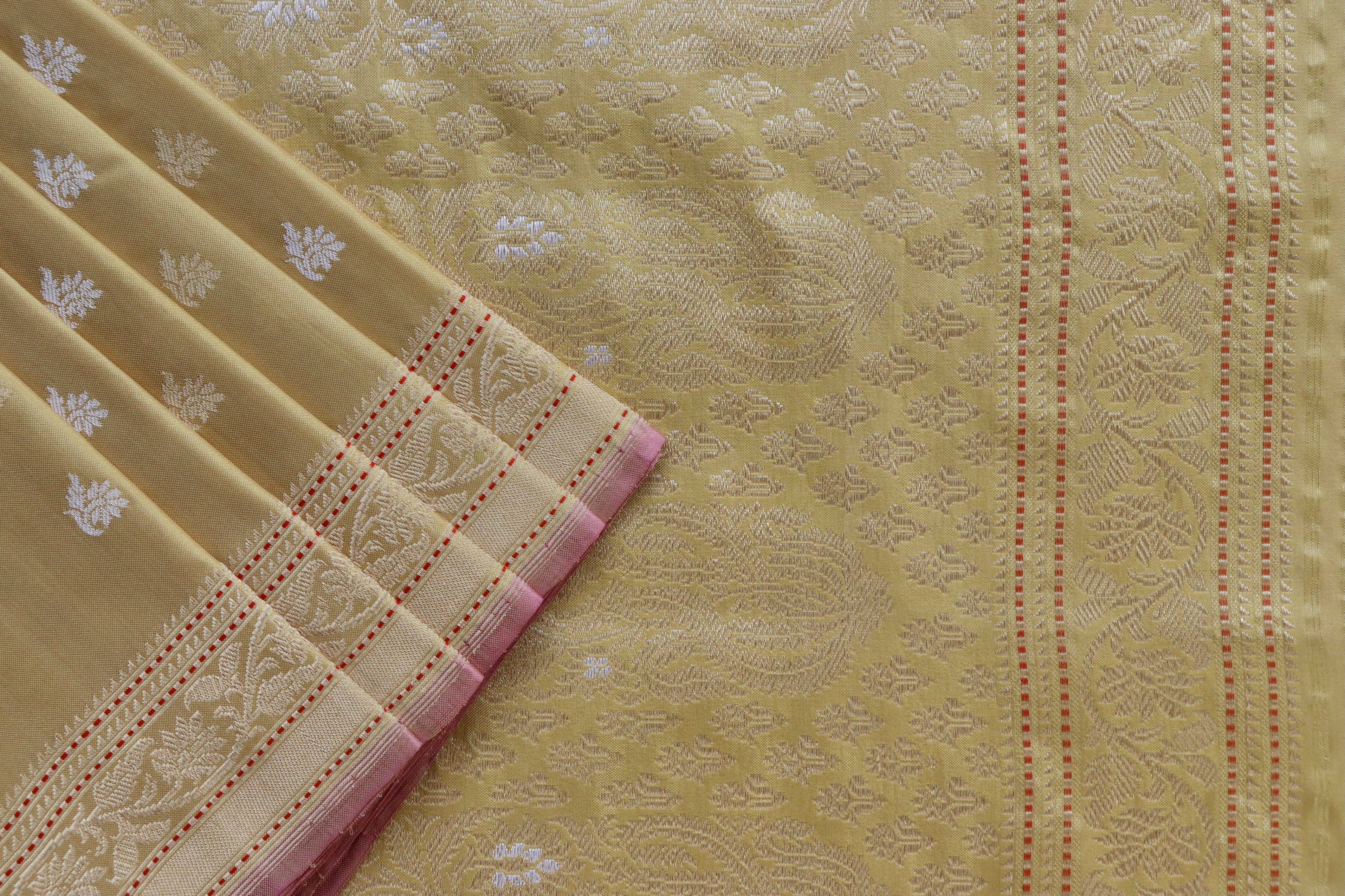 Butter Yellow Kadhua Motif Pure Silk Handloom Banarasi Saree