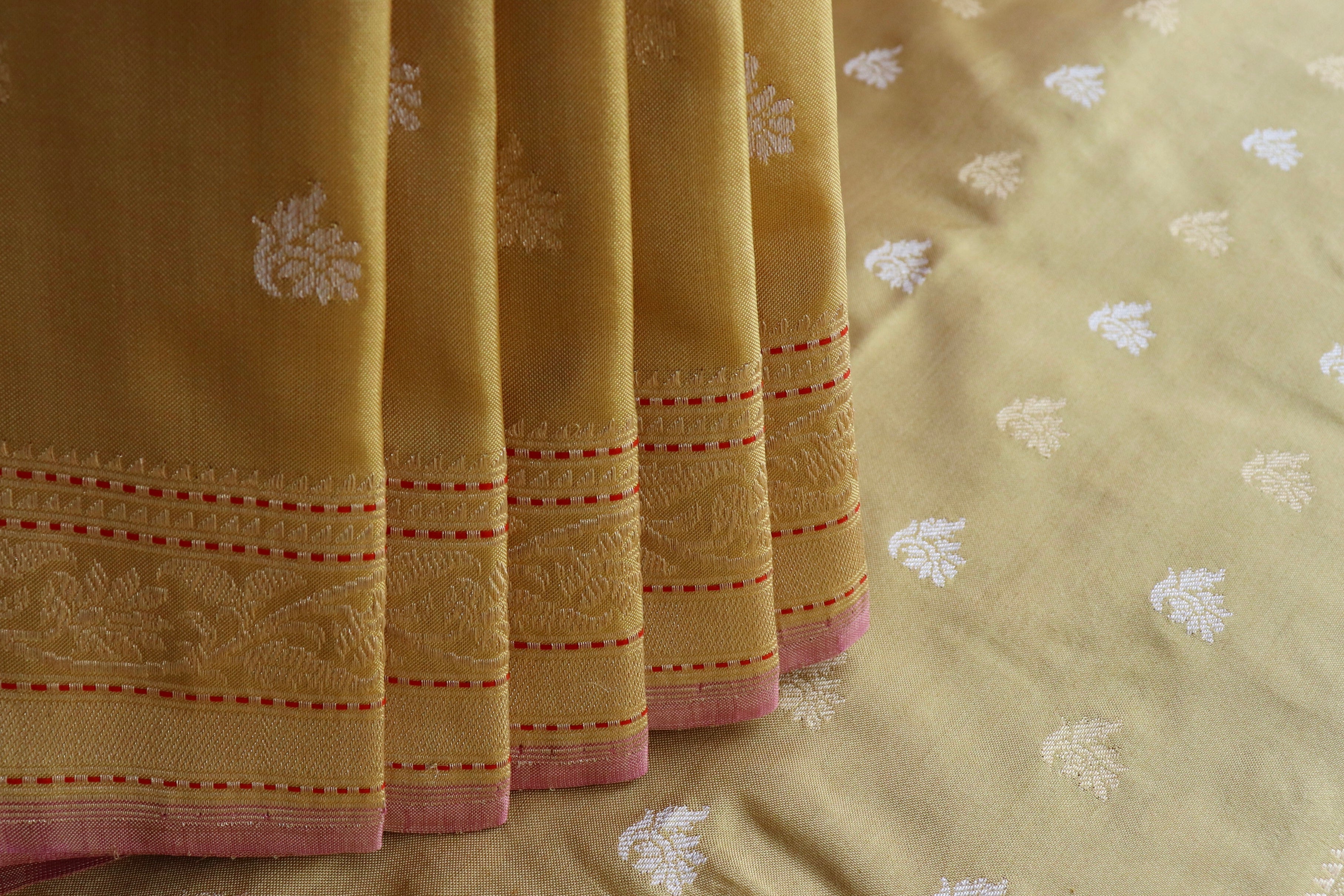 Butter Yellow Kadhua Motif Pure Silk Handloom Banarasi Saree