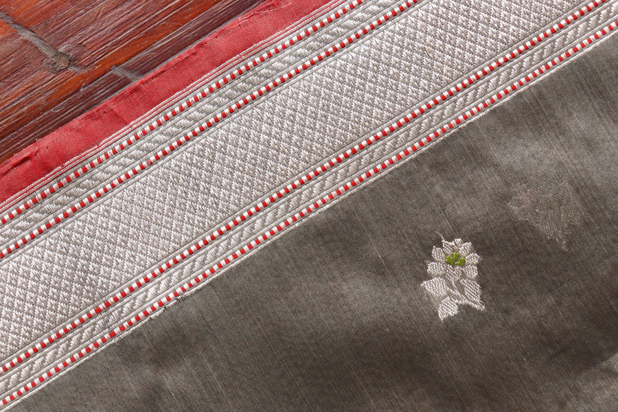 Grey Kadhua Motif Pure Kora Silk Banarasi Saree | Stuti Weaves