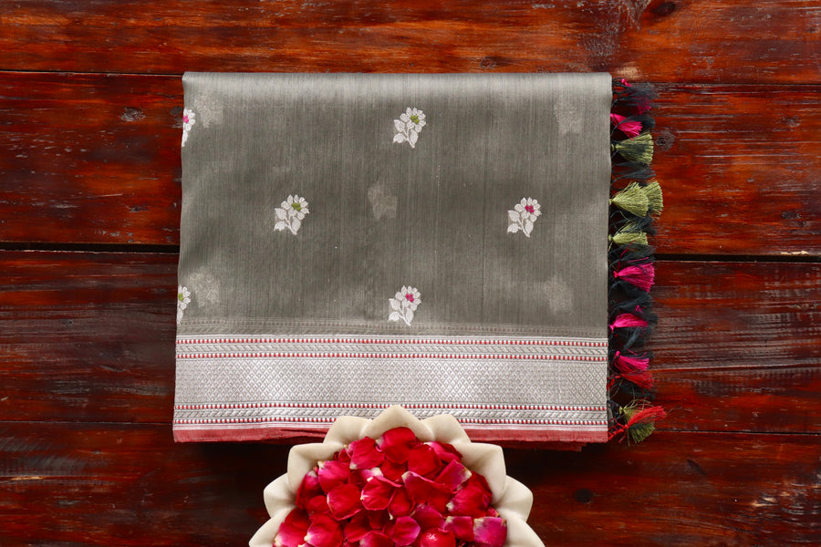 Grey Kadhua Motif Pure Kora Silk Banarasi Saree | Stuti Weaves