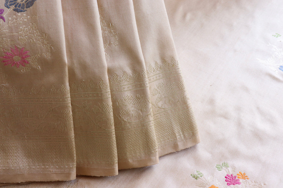Beige Guldasta Motif Pure Katan Silk Handloom Saree