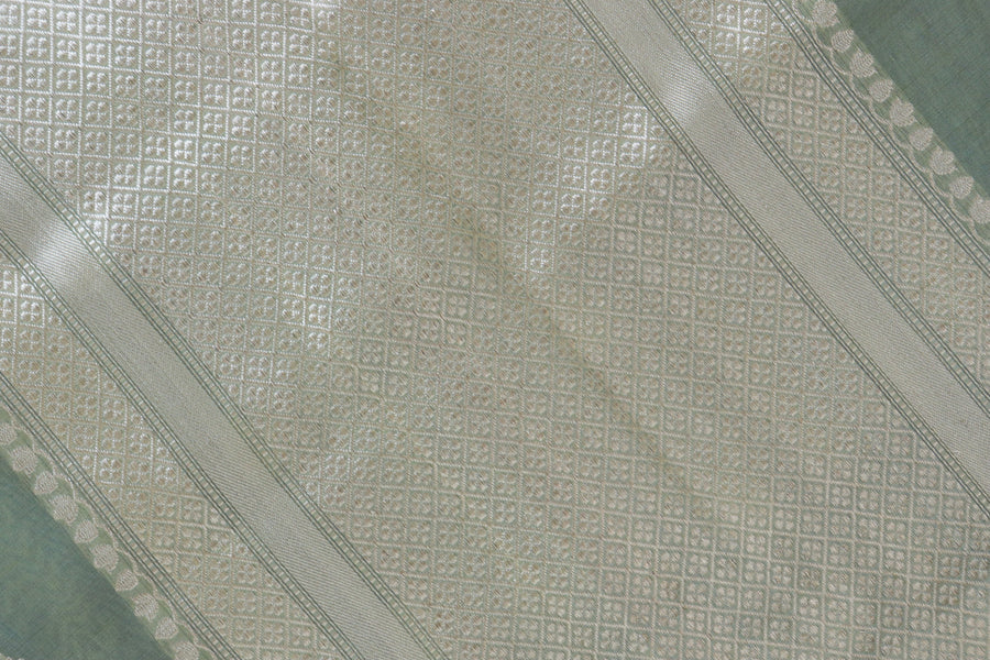 Pista Green Leaf Motif Handloom Banarasi Silk Saree