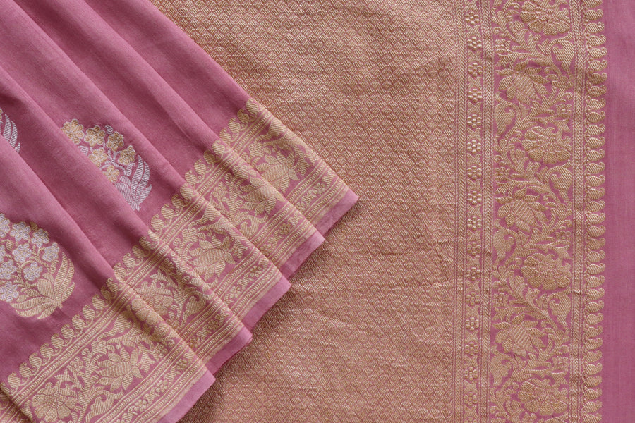 Colour close-up of Soft Pink Phool Munga saree