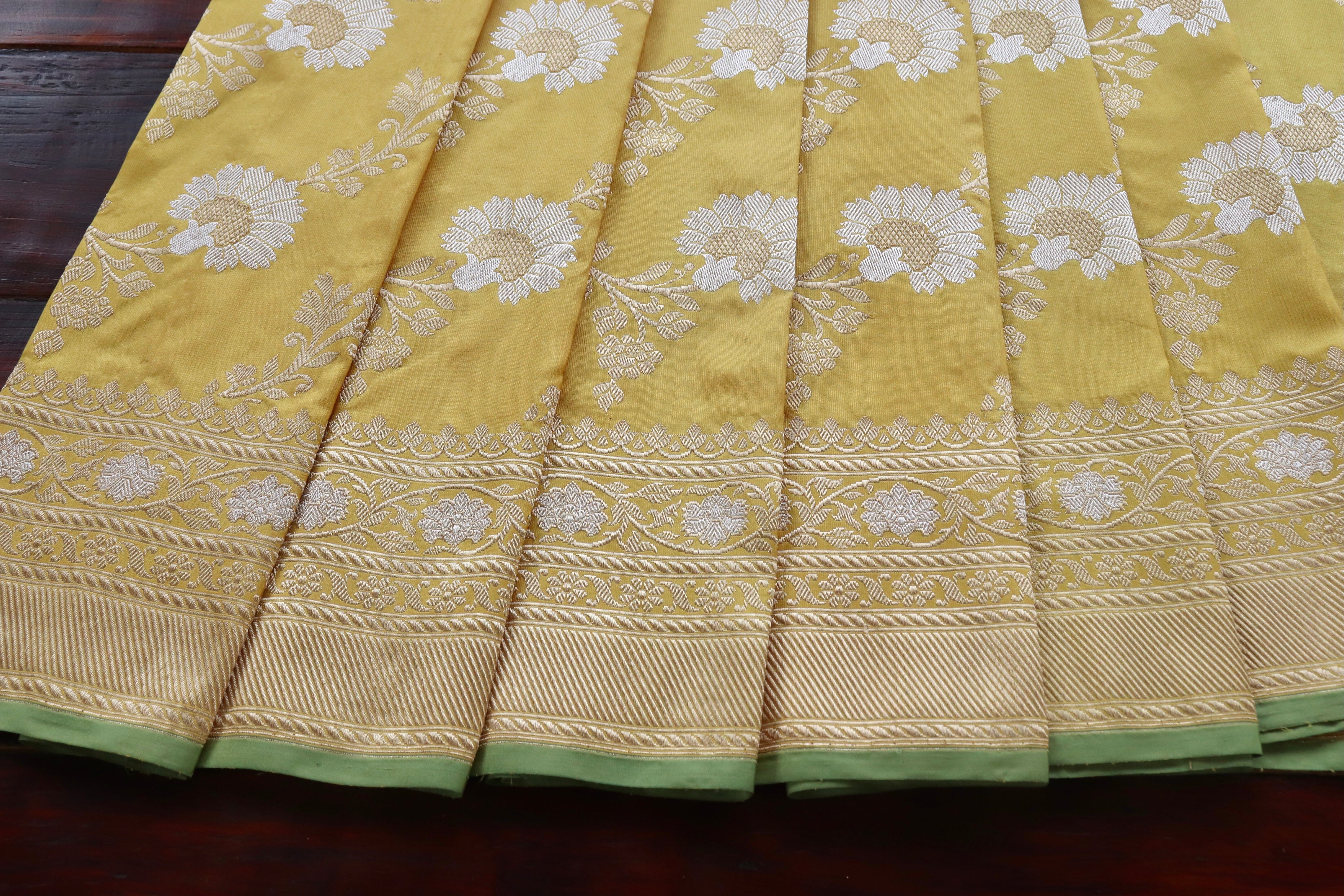 Yellow Zig Zag Jangla Pure Silk Handloom Banarasi Saree