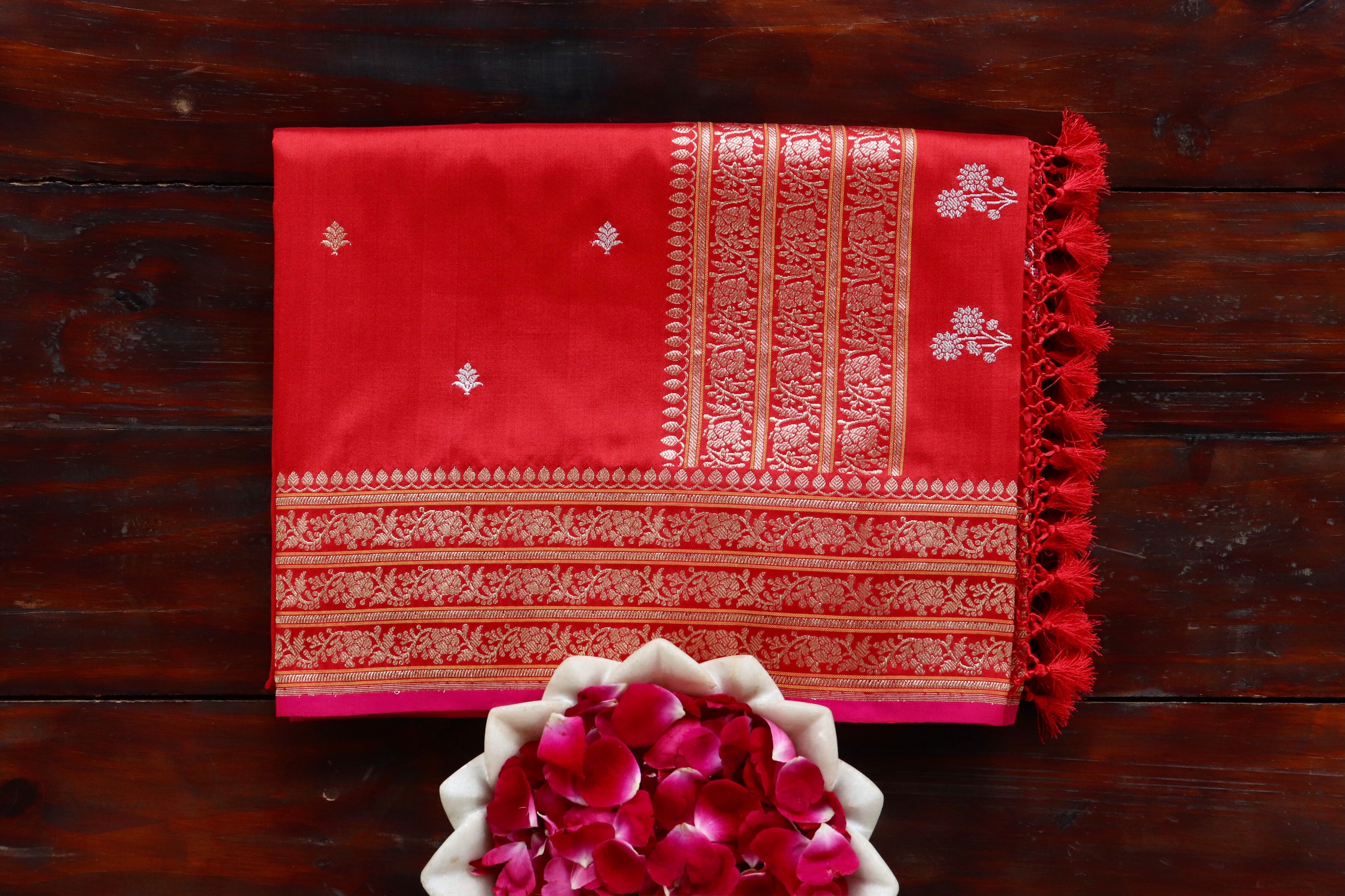 Classic Red Kadhua Motif Pure Silk Handloom Banarasi Saree