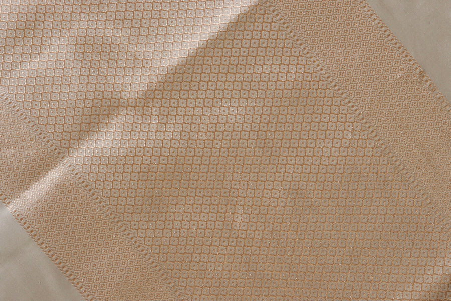 Gold Tissue Meenadar Kadhua Banarasi Handwoven Silk Sarees