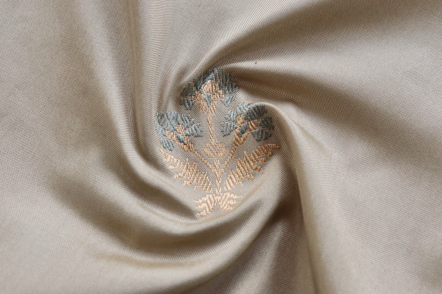 Gold Tissue Meenadar Kadhua Banarasi Handwoven Silk Sarees
