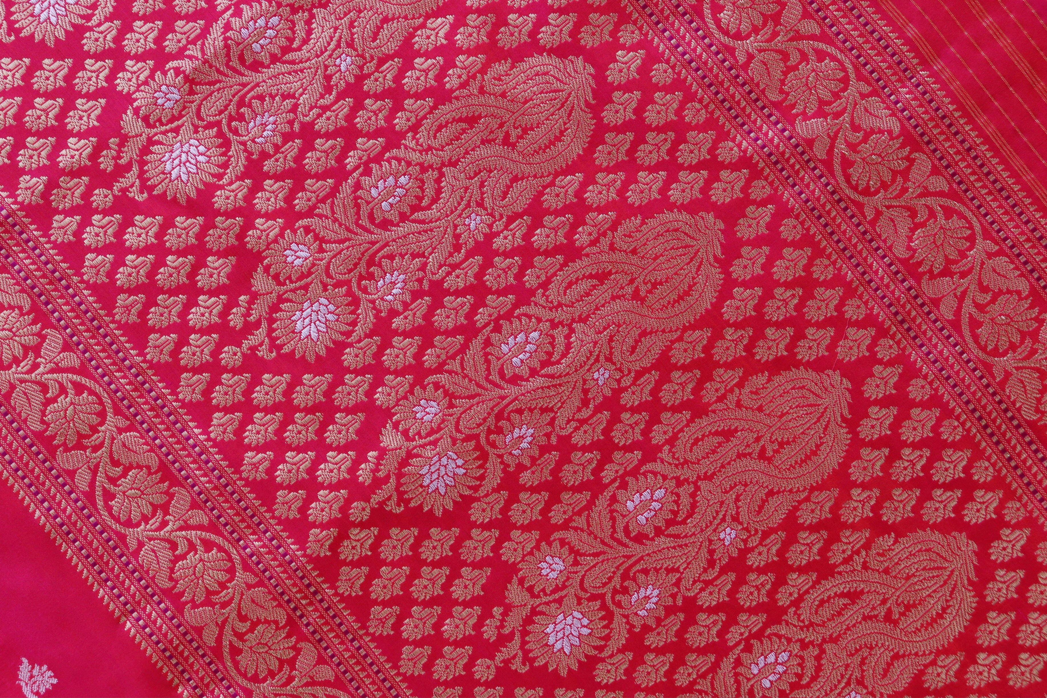 Rani Kadhua Motif Pure Silk Handloom Banarasi Saree