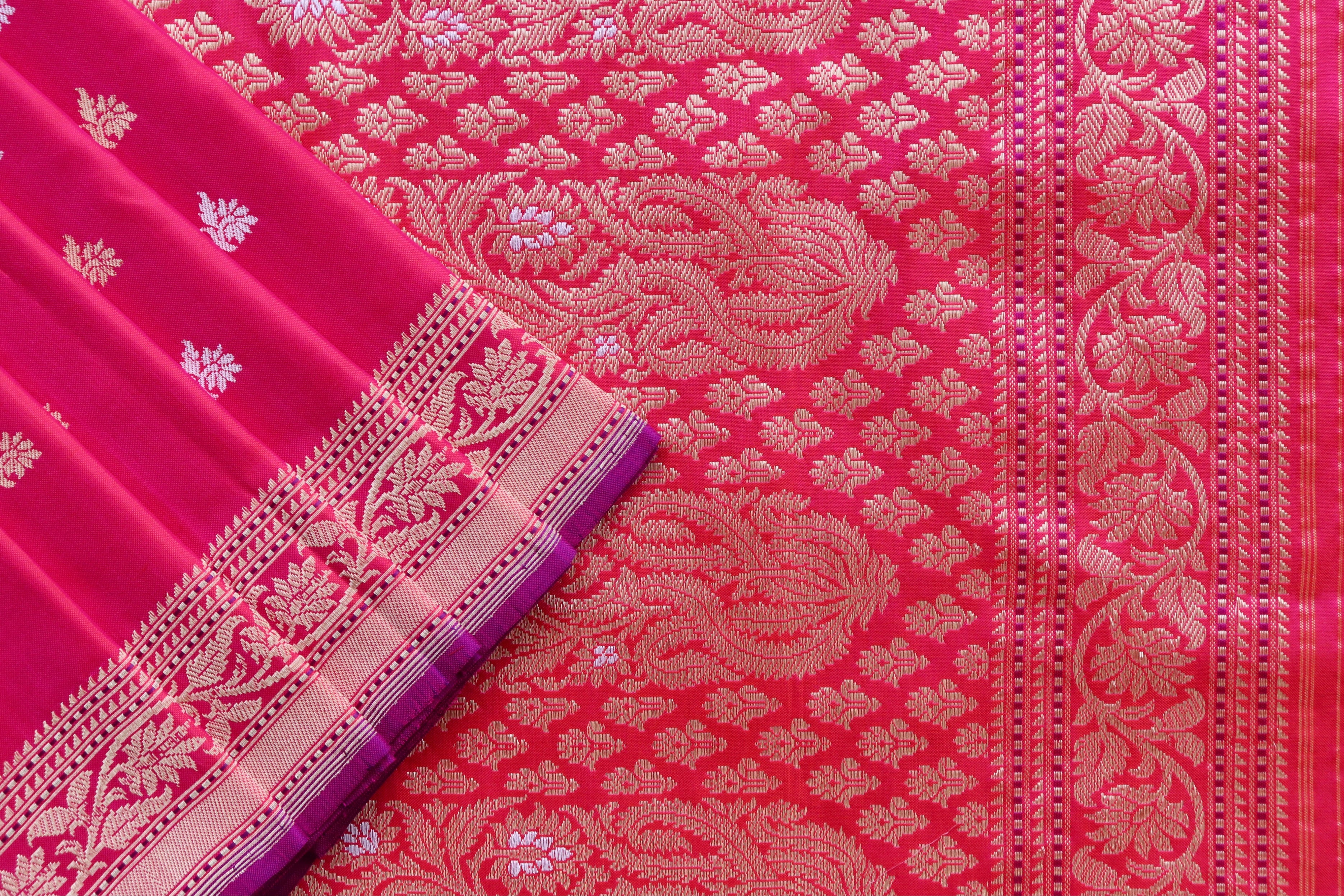 Rani Kadhua Motif Pure Silk Handloom Banarasi Saree