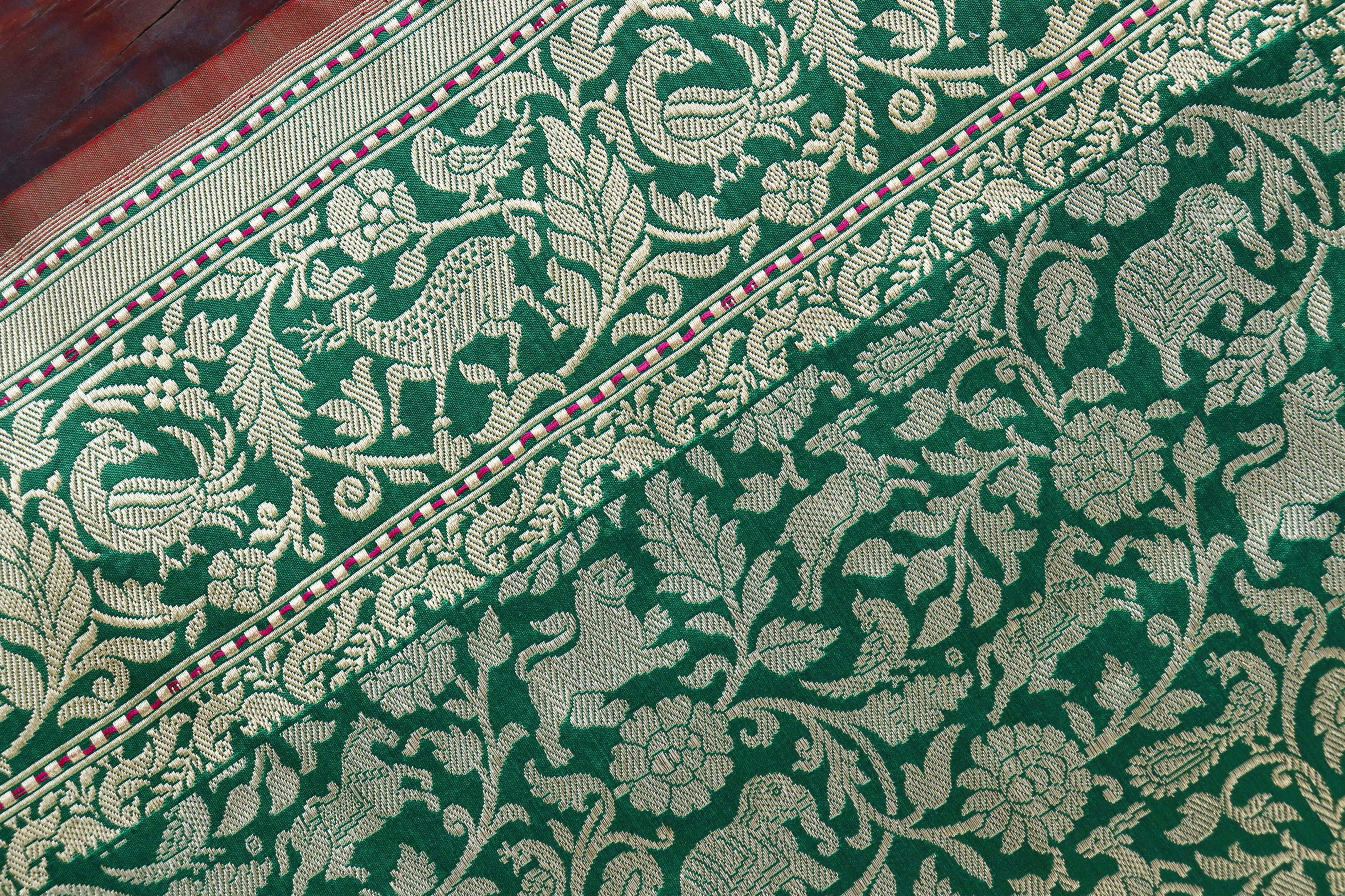 Green Tanchoi Shikargah Pure Silk Handloom Banarasi Saree