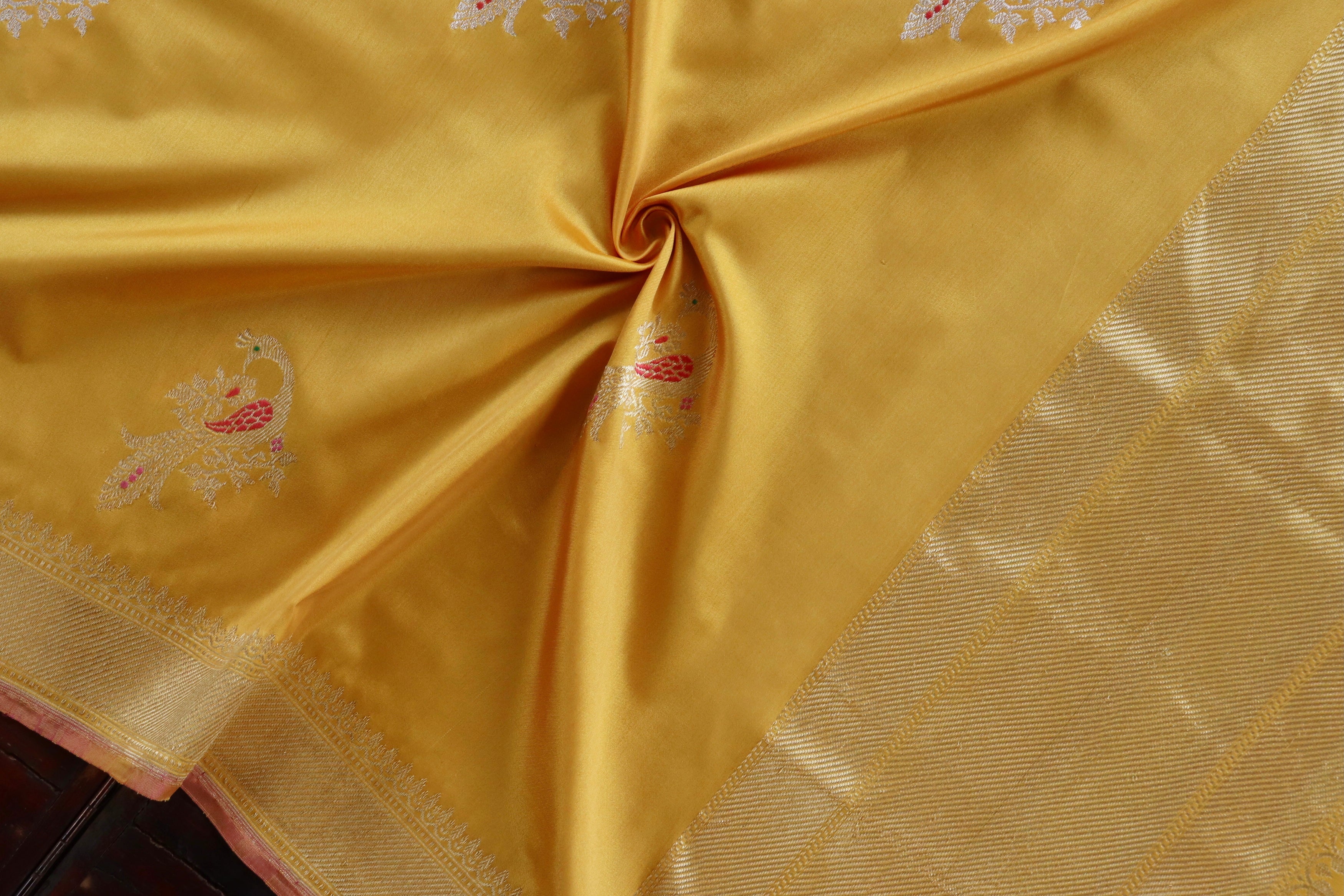 Yellow Peacock Motif Pure Silk Handloom Banarasi Dupatta