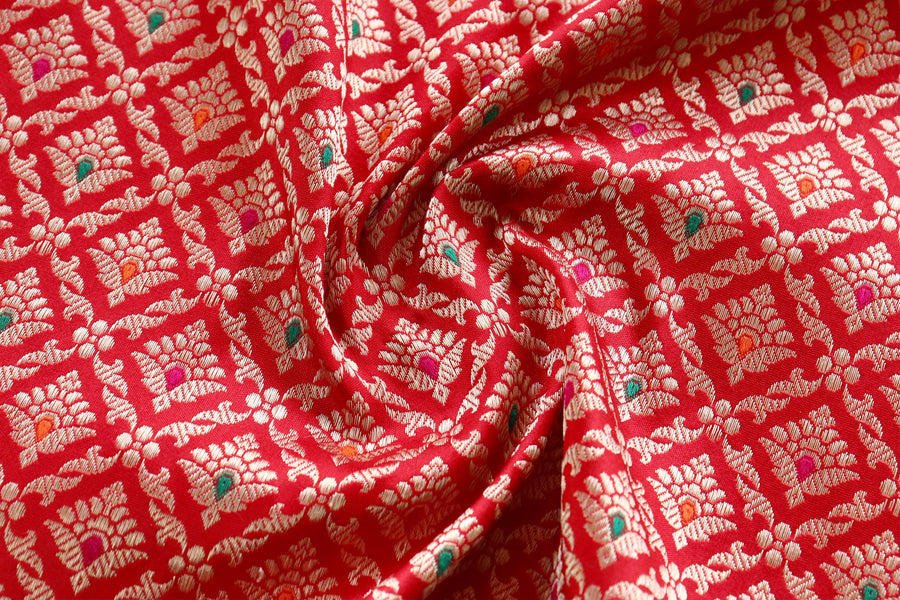 Red Meenadar Tanchoi Pure Silk Handloom Banarasi Saree