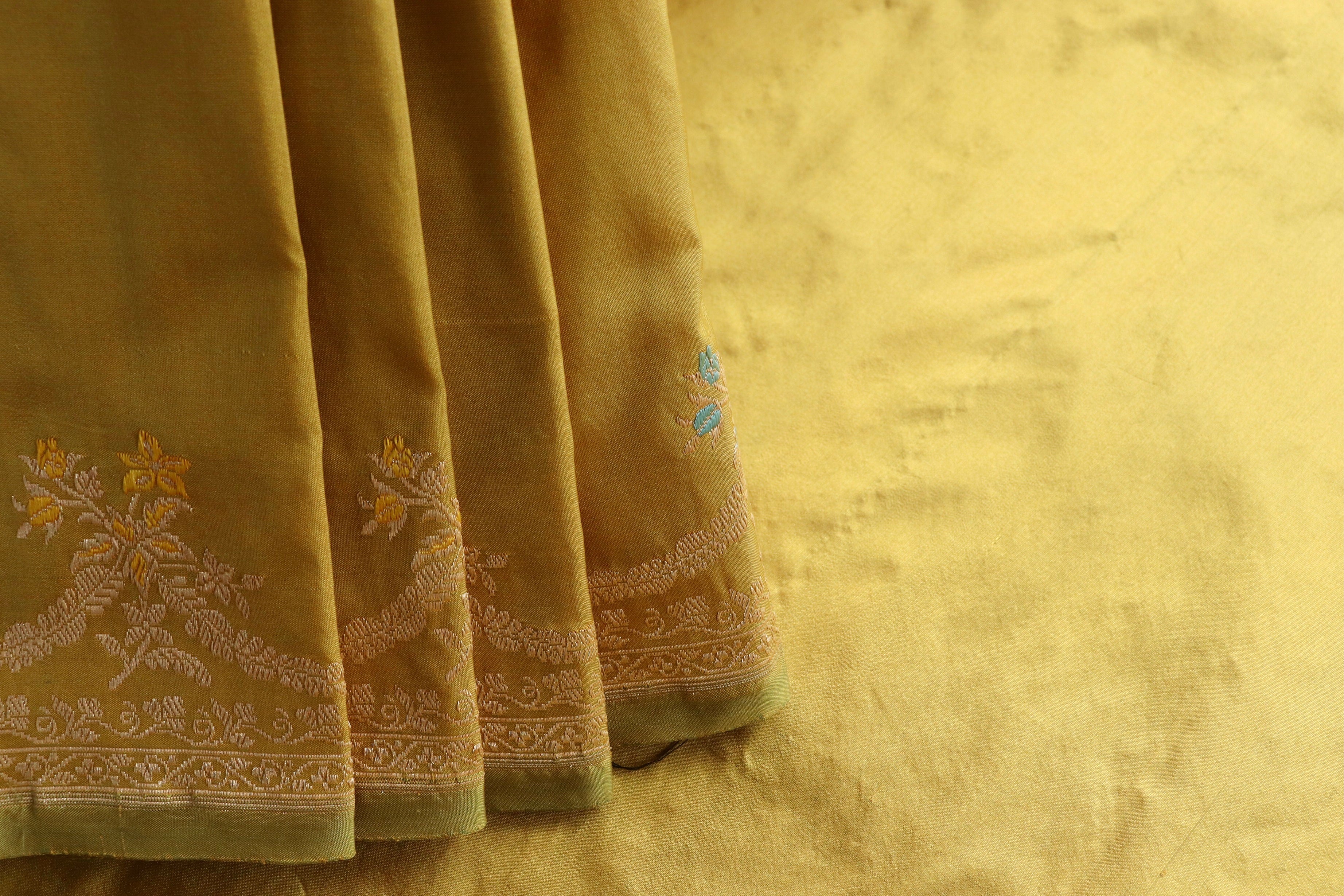 Pear Green Meenadar Kadhua Banarasi Handwoven Silk Sarees