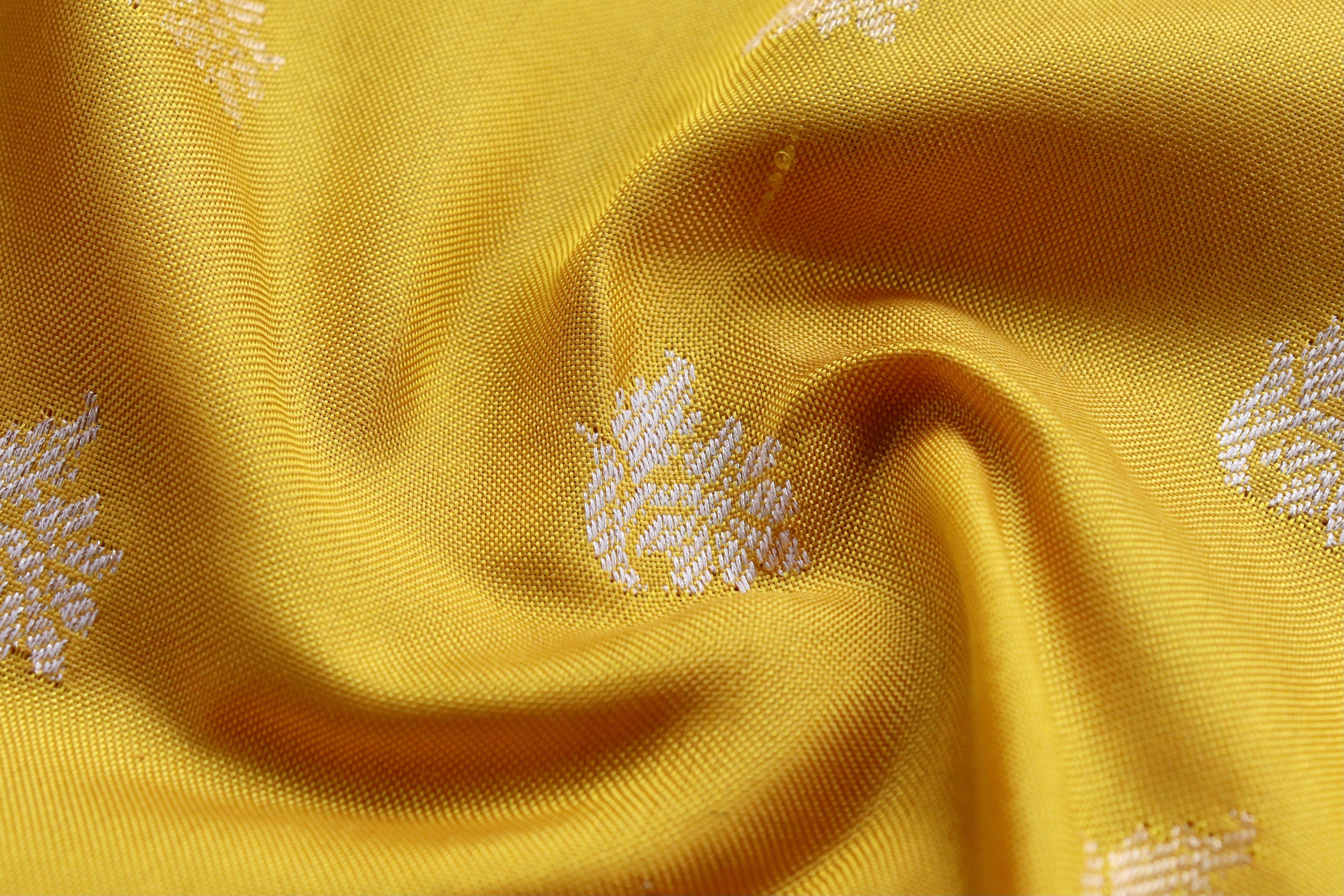 Yellow Kadhua Motif Pure Silk Handloom Banarasi Saree