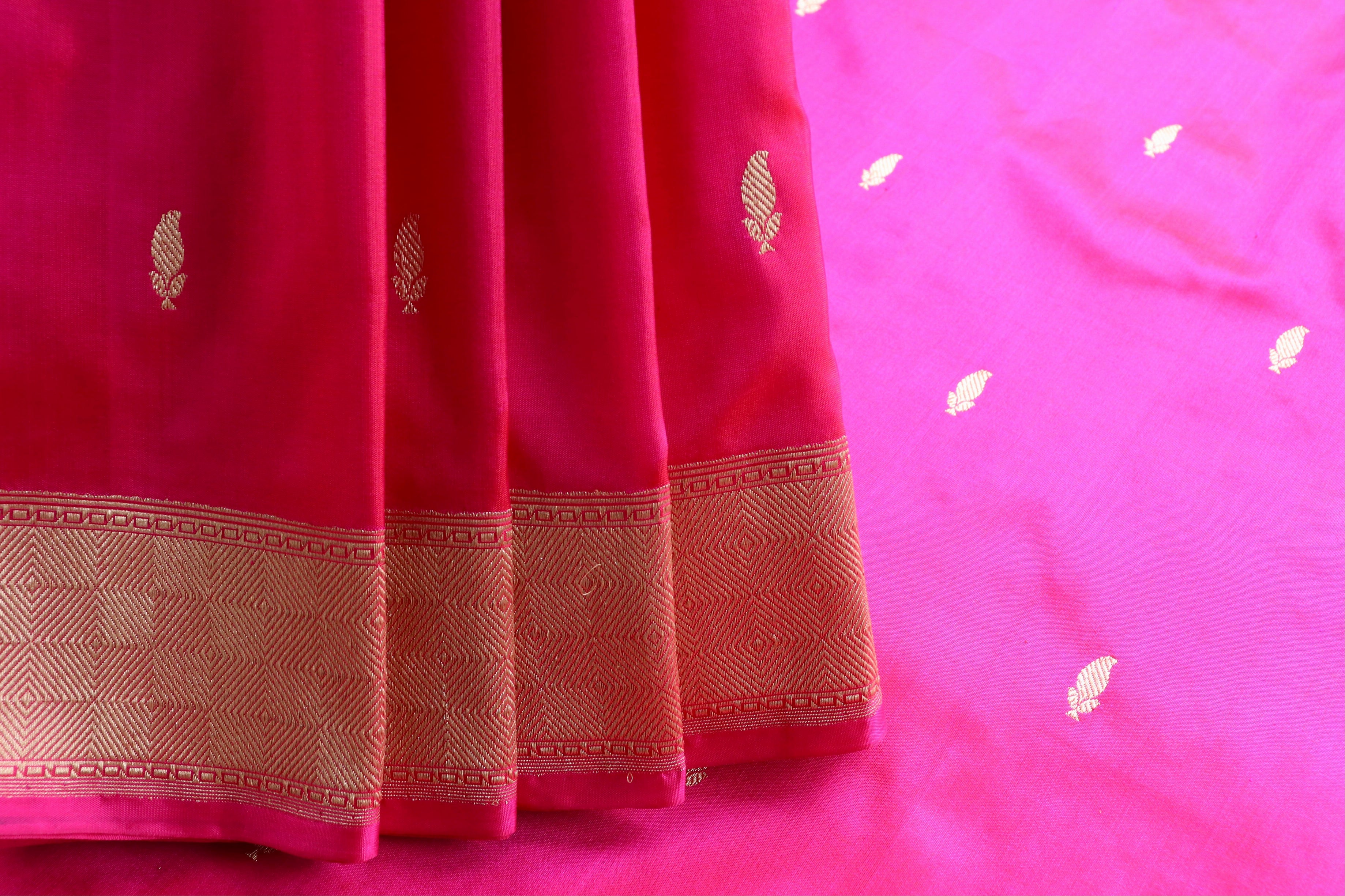 Bright Pink Kairy Kuniya Pure Silk Handloom Banarasi Saree