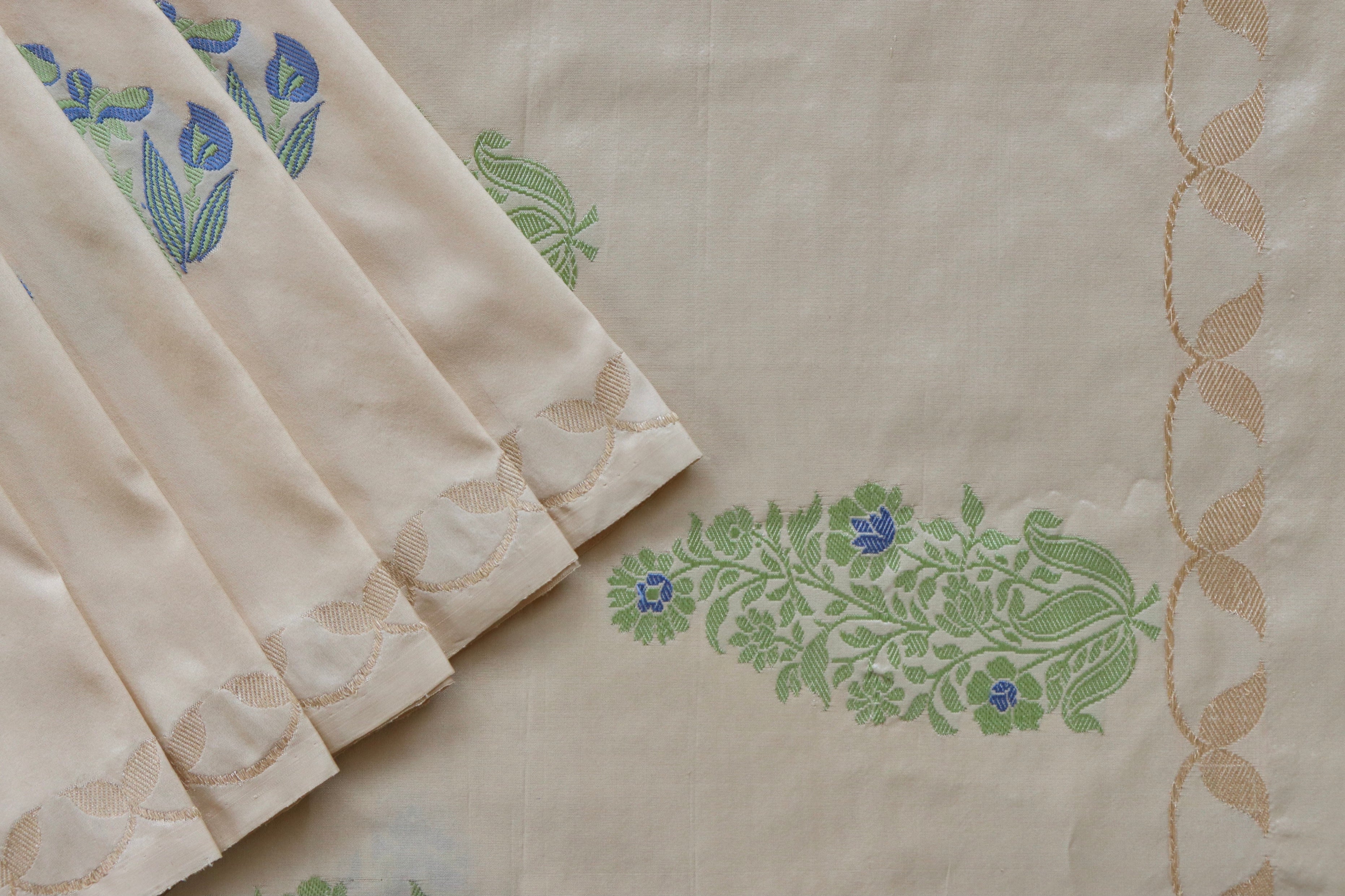 Cream Iris Kadhua Motif Pure Silk Handloom Banarasi Saree