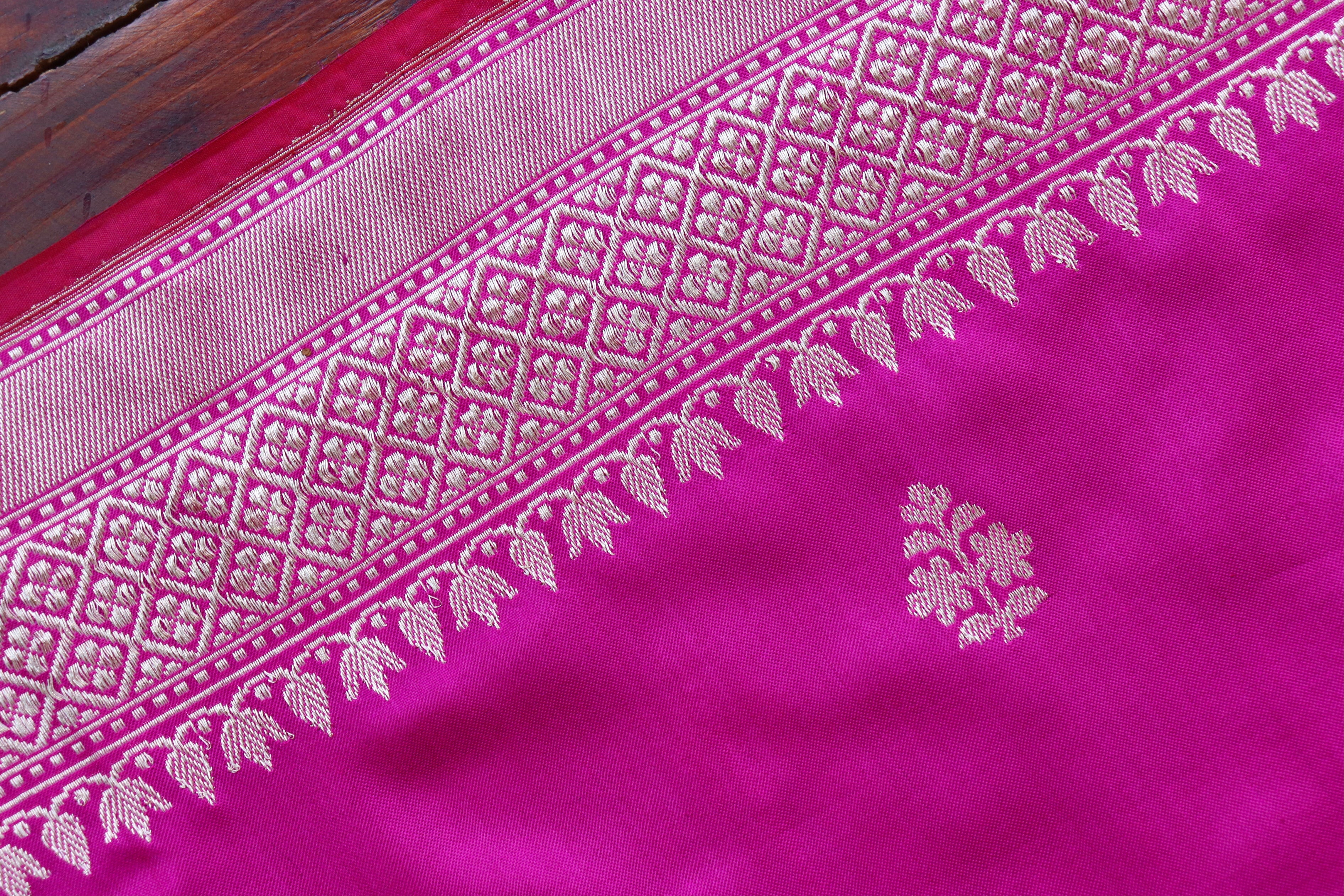 Magenta Katan Silk Leaf Motif Handloom Banarasi Saree