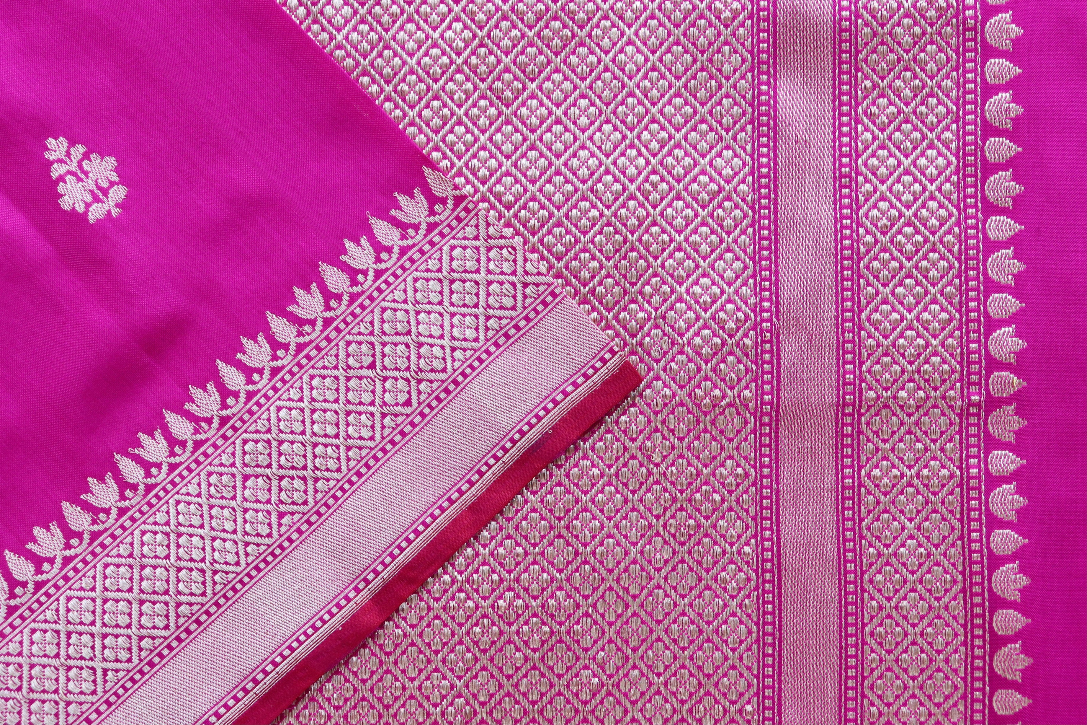 Magenta Katan Silk Leaf Motif Handloom Banarasi Saree