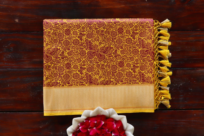 Pink handloom Banarasi saree with tanchoi motifs in pure silk