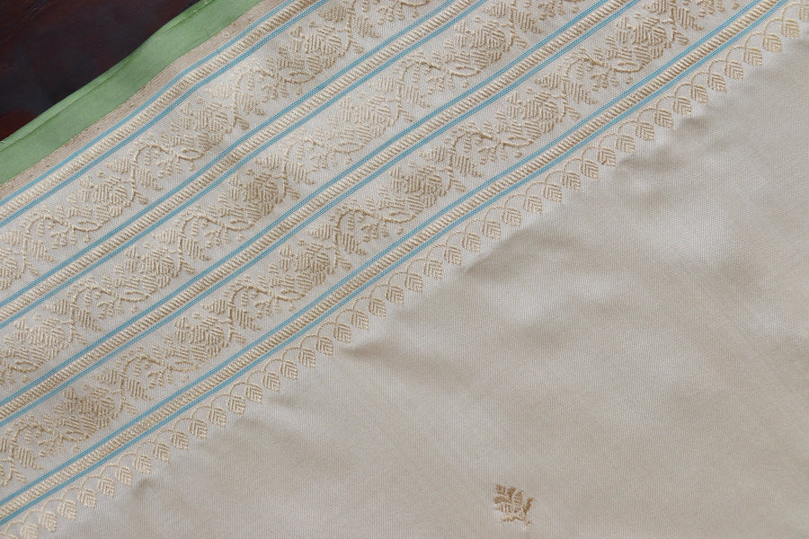 Blouse piece for Ivory Kadhua Banarasi saree