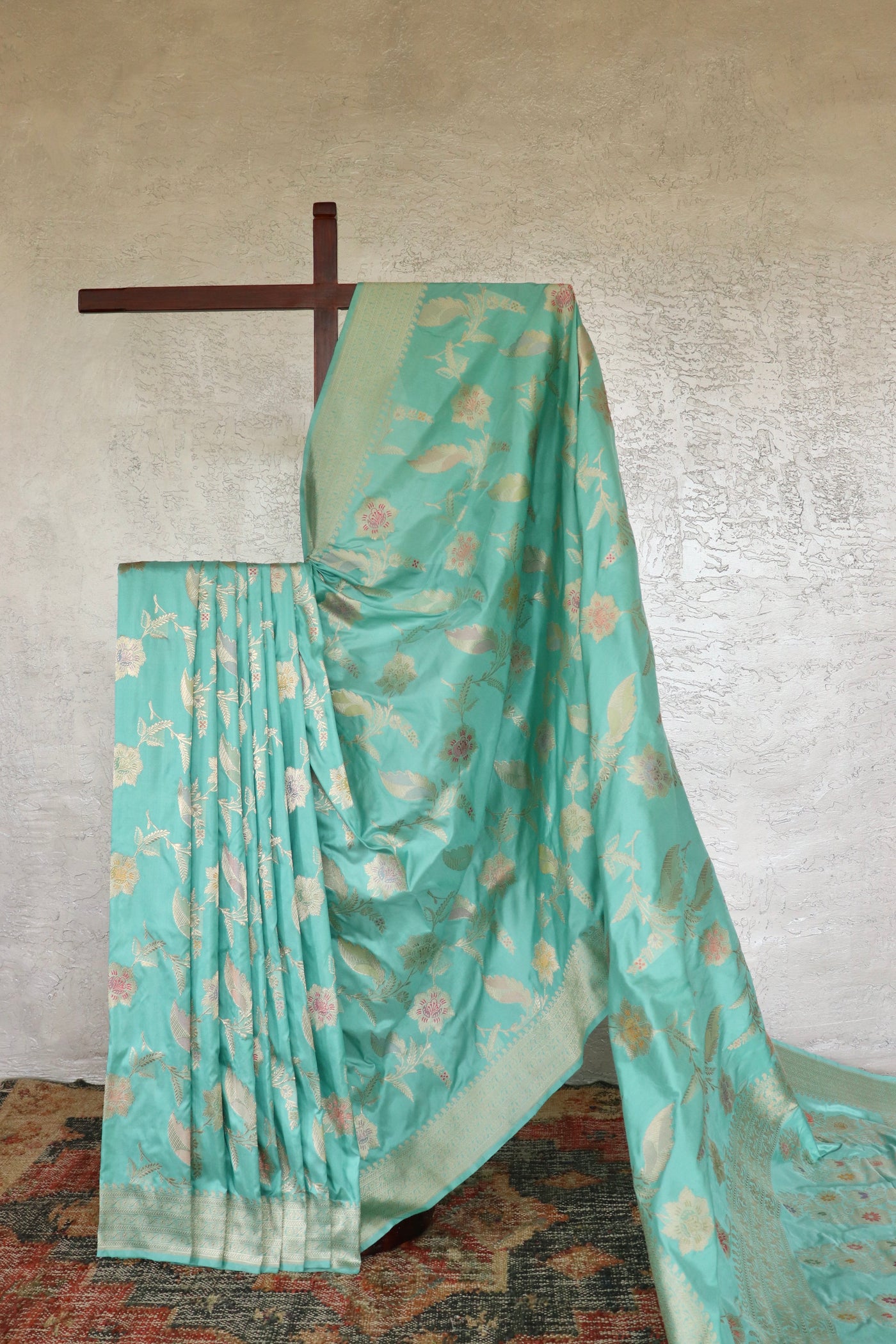 Seafoam Pure Silk Kadhua Jangla Handwoven Saree